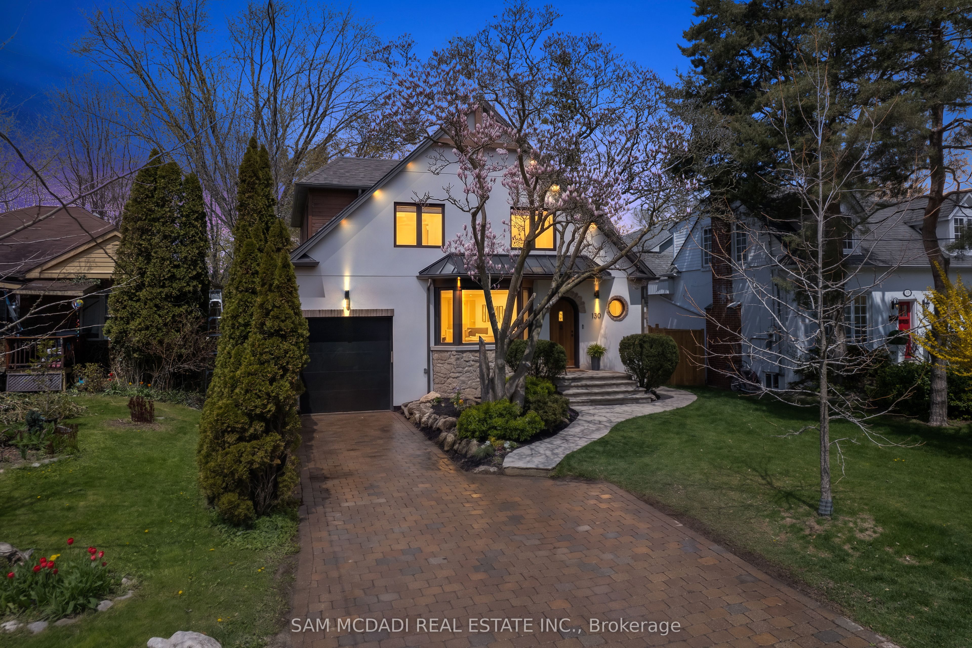 130 Lake Promenade, Toronto, ON M8W 1A5 photo 2