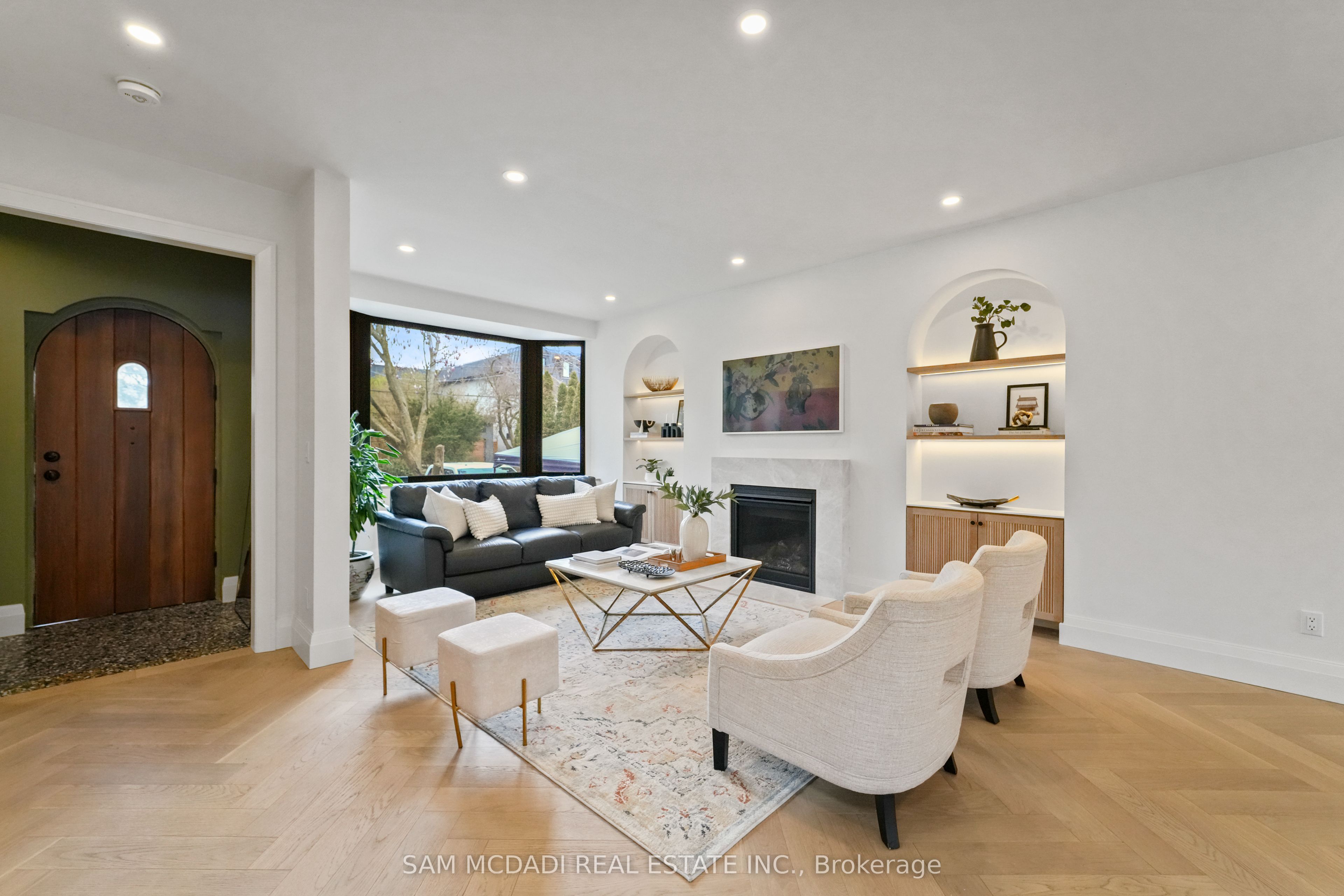 130 Lake Promenade, Toronto, ON M8W 1A5 photo 5
