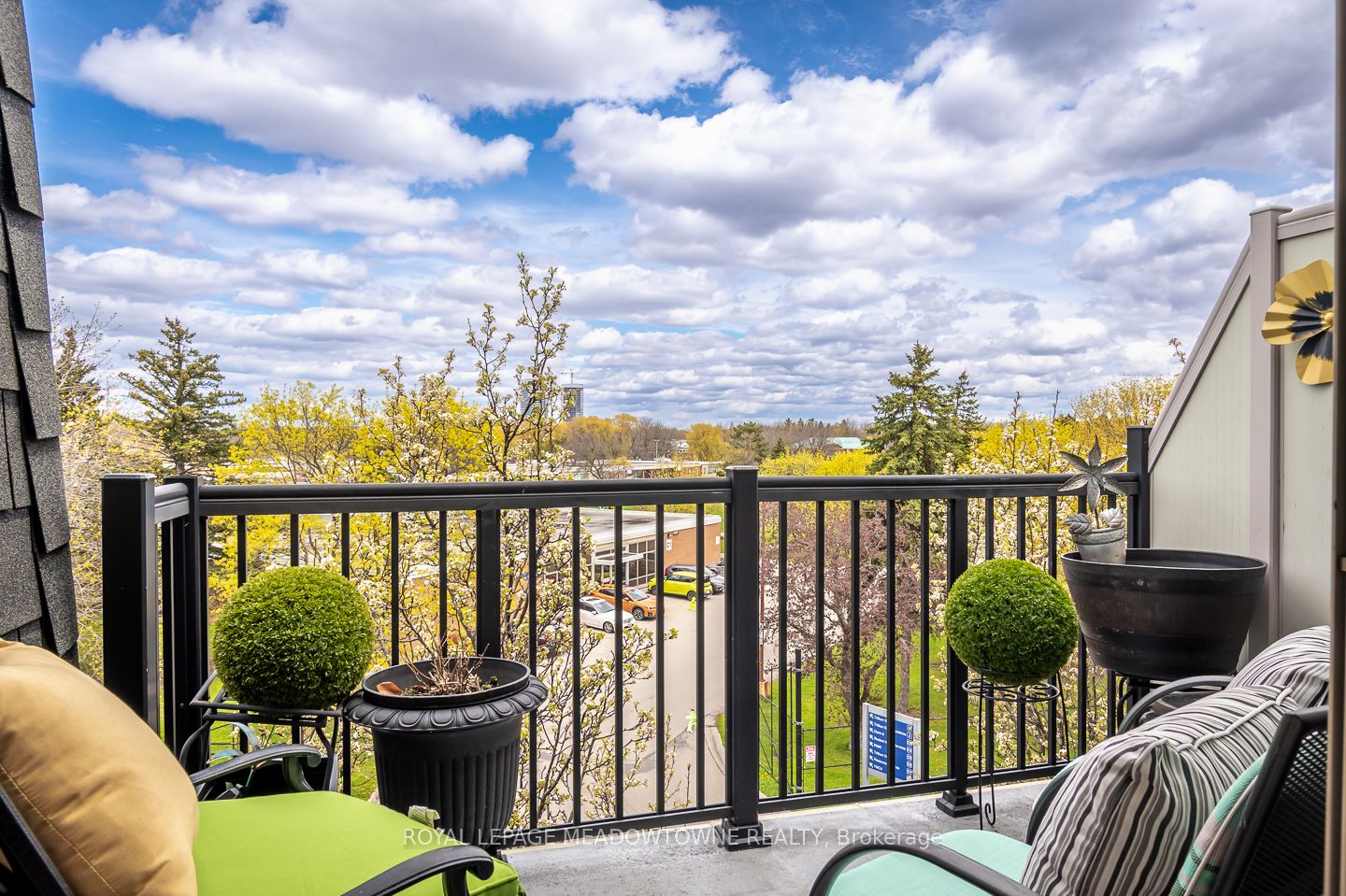 443 Centennial Forest Drive 408, Milton, ON L9T 6A1 photo 2