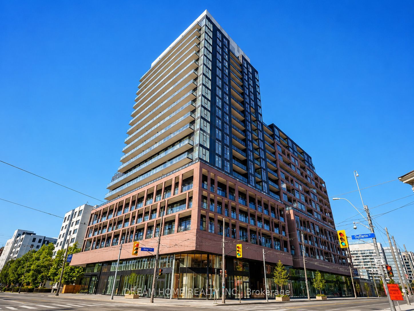 285 Dufferin Street 810, Toronto, ON M6K 0J2