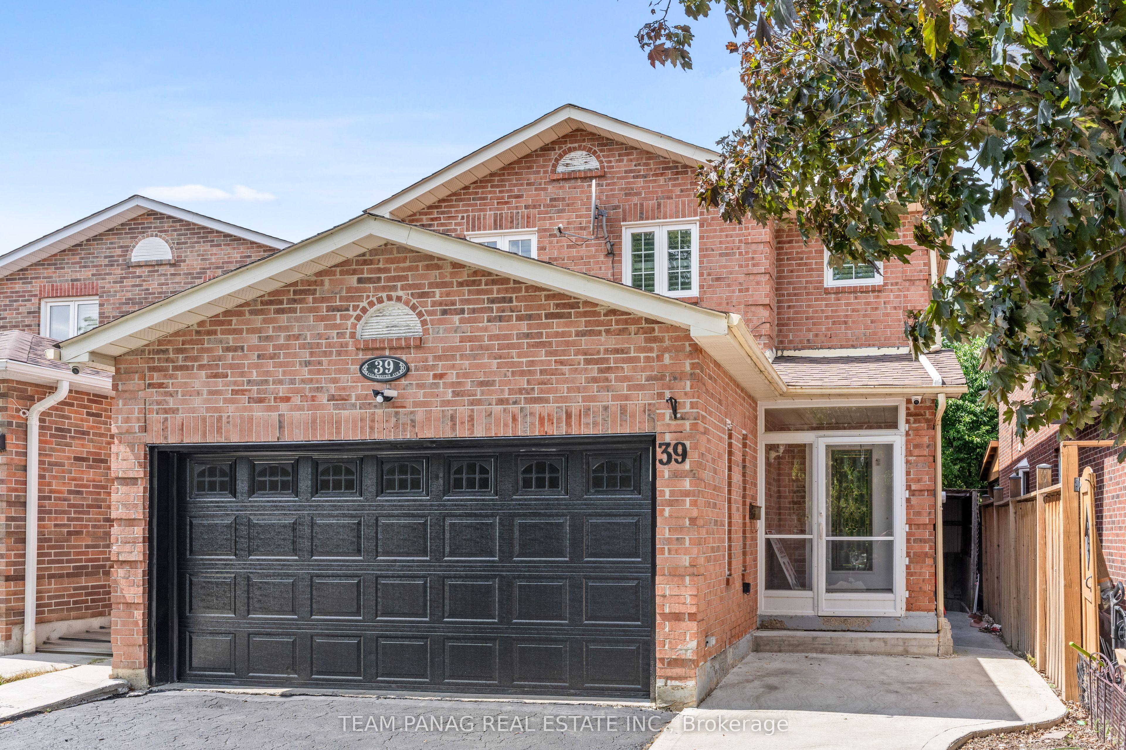 39 Colchester Avenue, Brampton, ON L6Z 3S7
