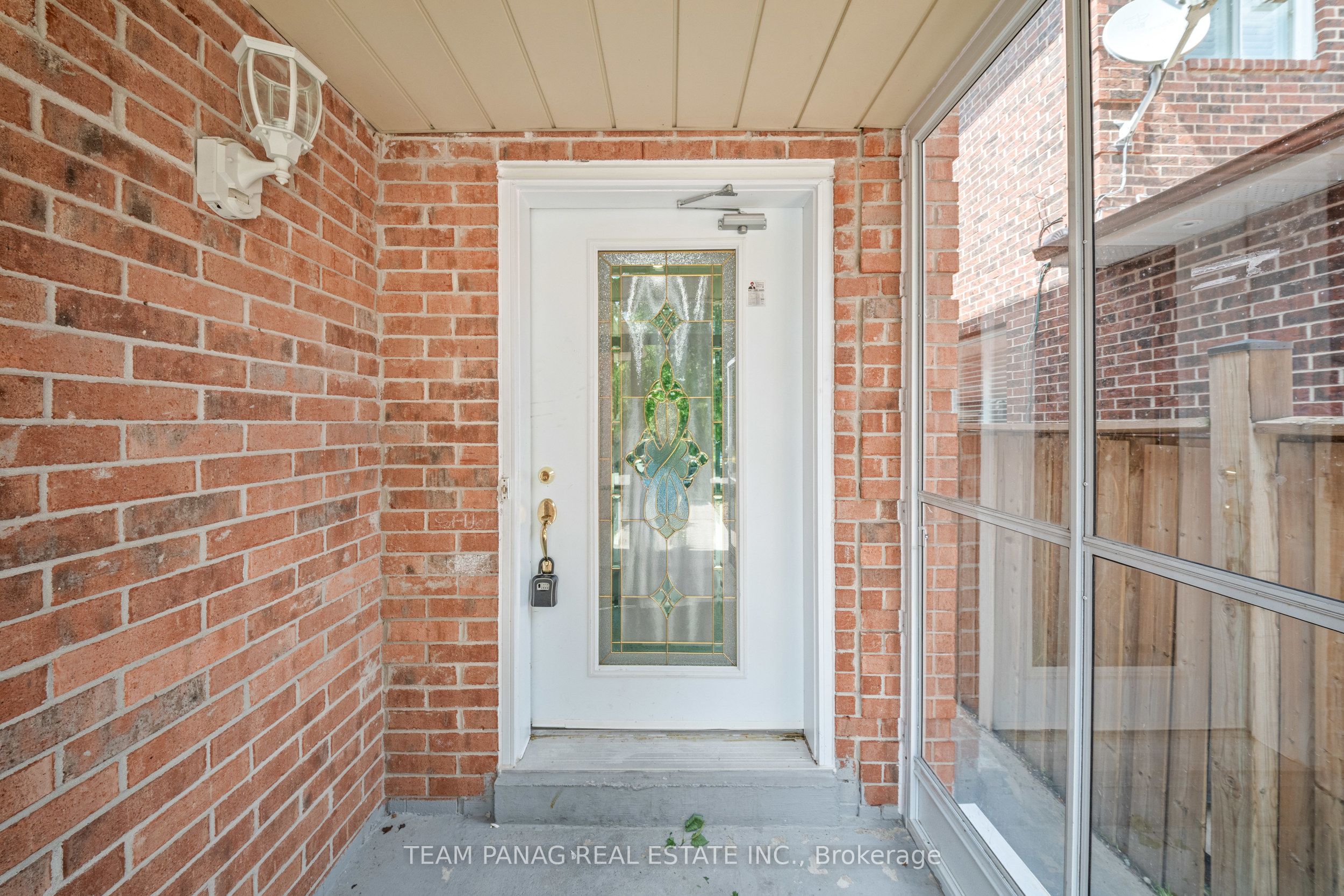39 Colchester Avenue, Brampton, ON L6Z 3S7 photo 5