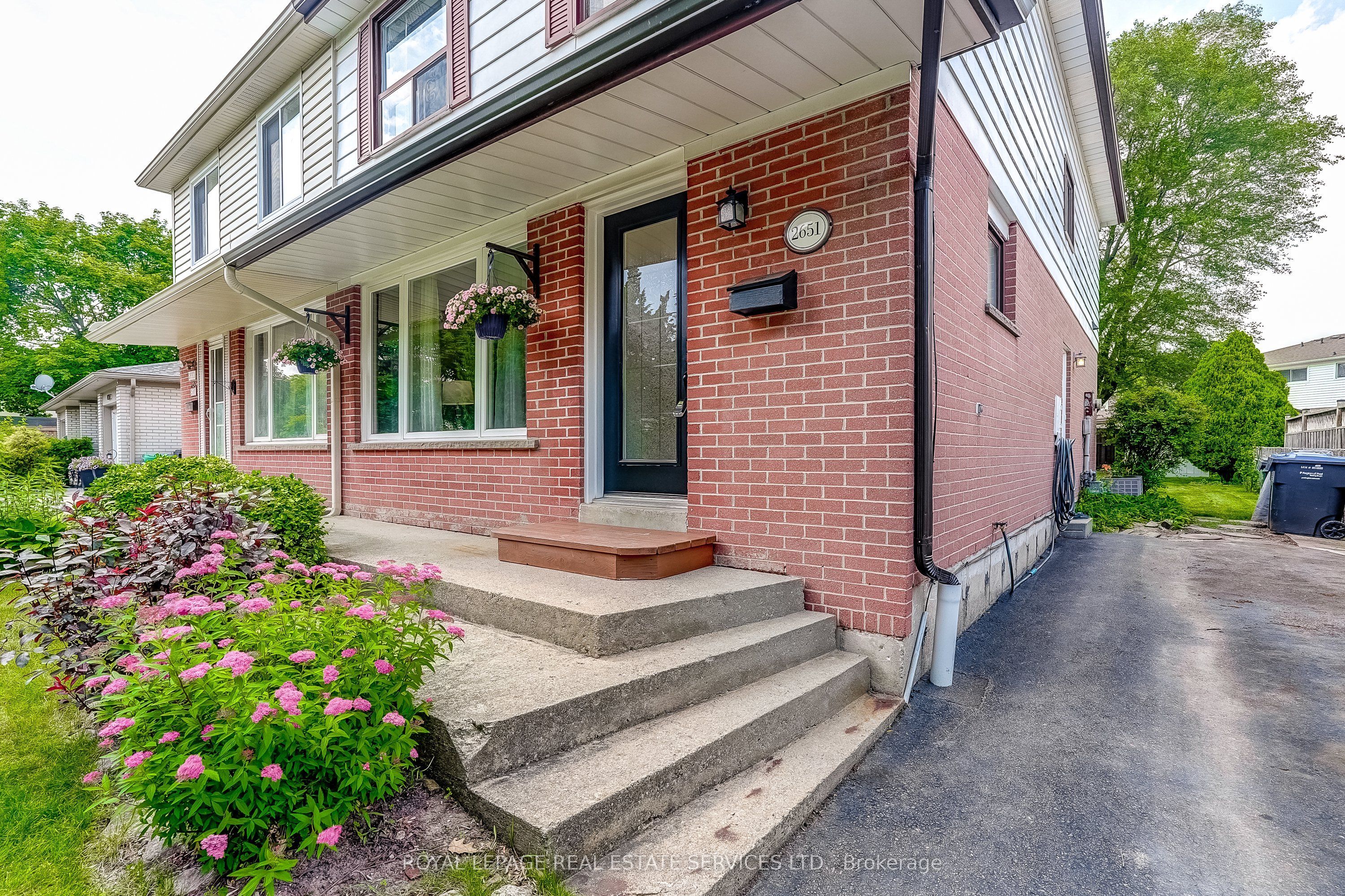 2651 Hollington Crescent, Mississauga, ON L5K 1E8 photo 4