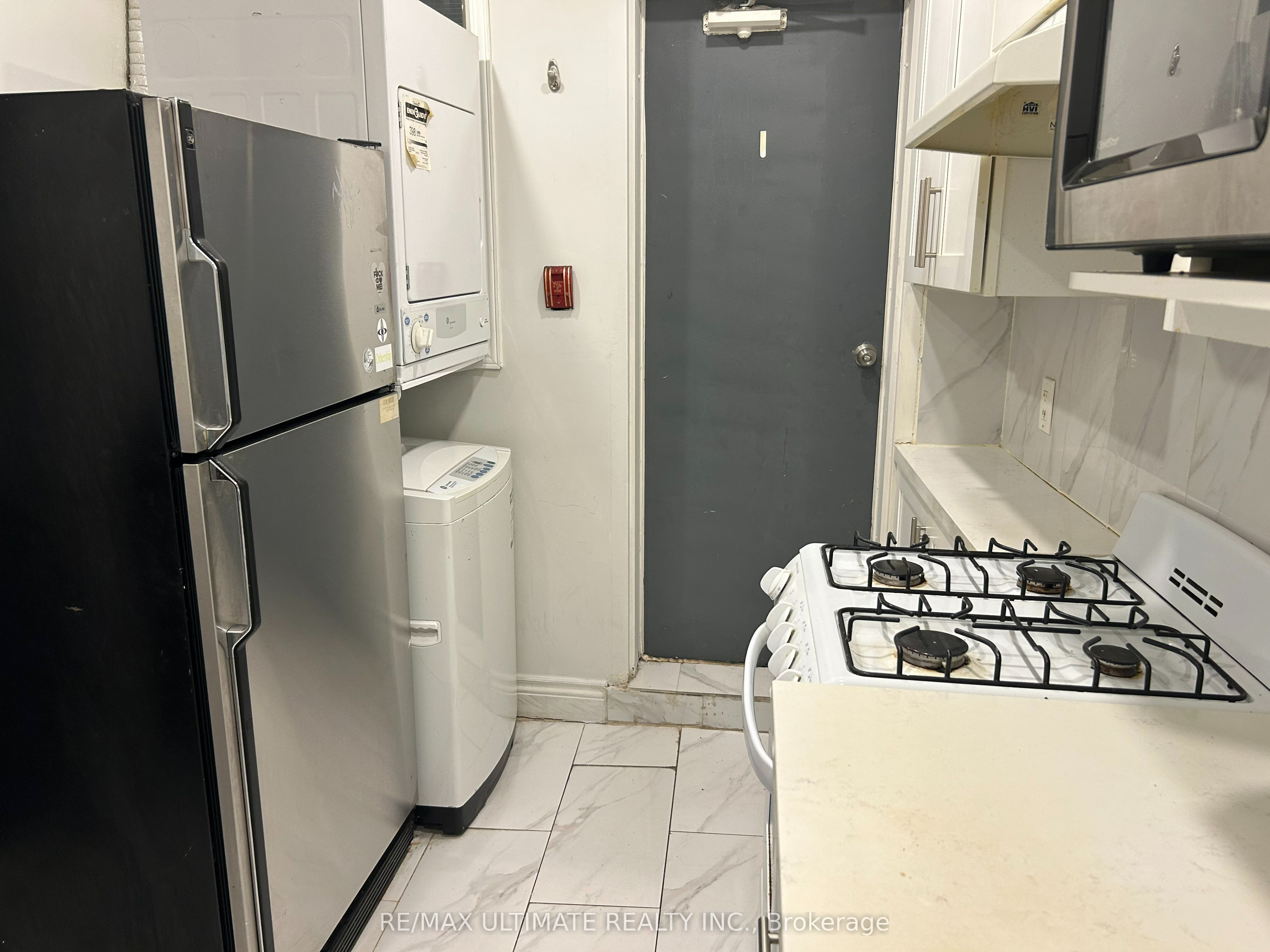 5 Roncesvalles Avenue 2, Toronto, ON M6R 2K2 photo 5