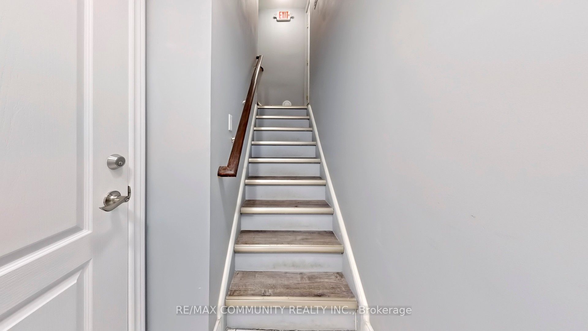 32 Faywood Drive Basement, Brampton, ON L6Y 4K3 photo 3