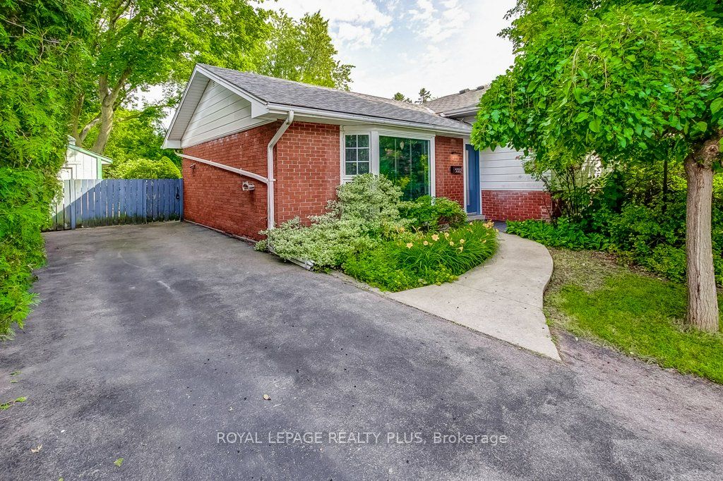 5322 Windermere Drive, Burlington, ON L7L 3M1 photo 2