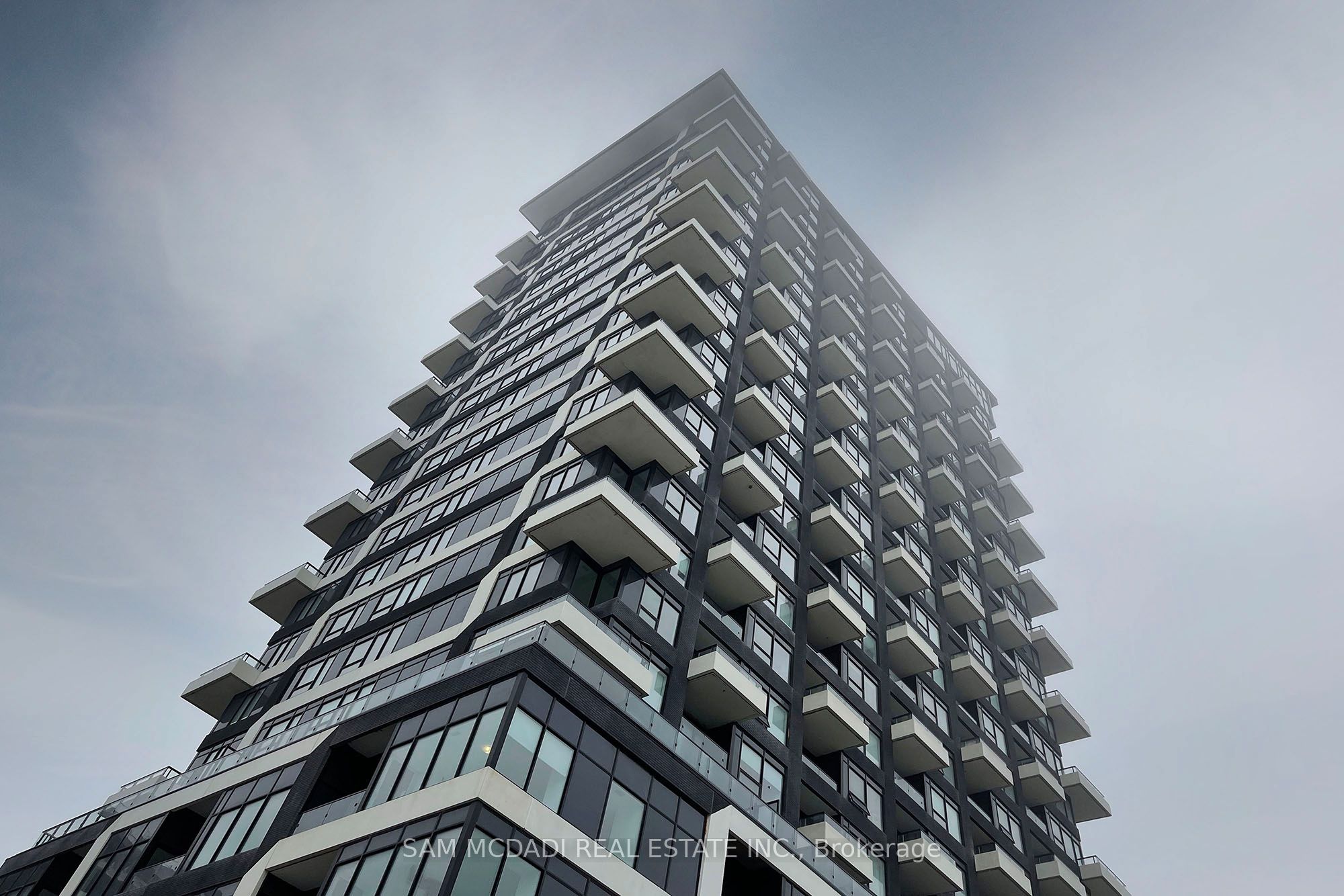 297 Oak Walk Drive 1102, Oakville, ON L6H 6Z3