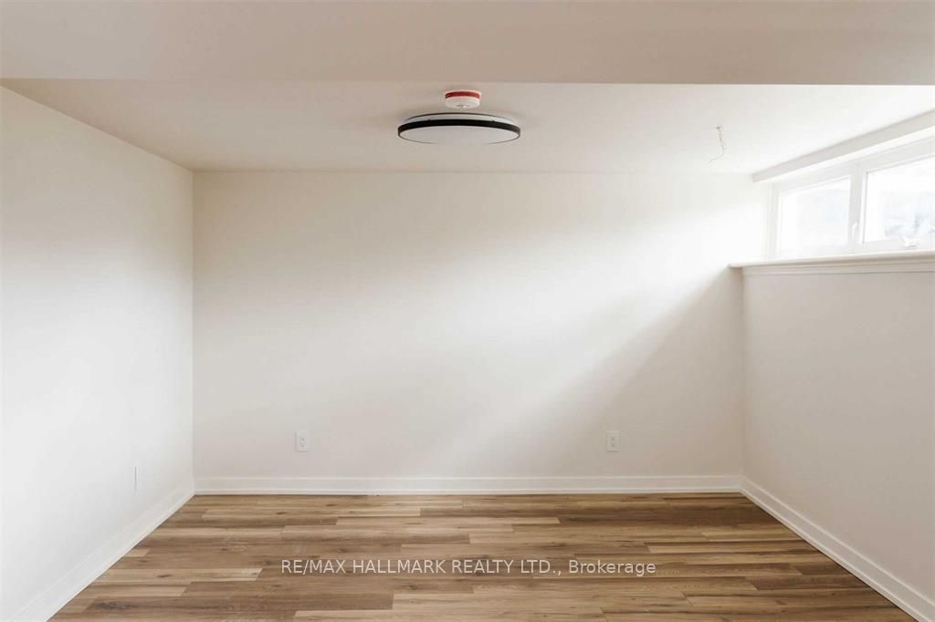 164 Richard Clark Drive Lower #2, Toronto, ON M3M 1V4 photo 2