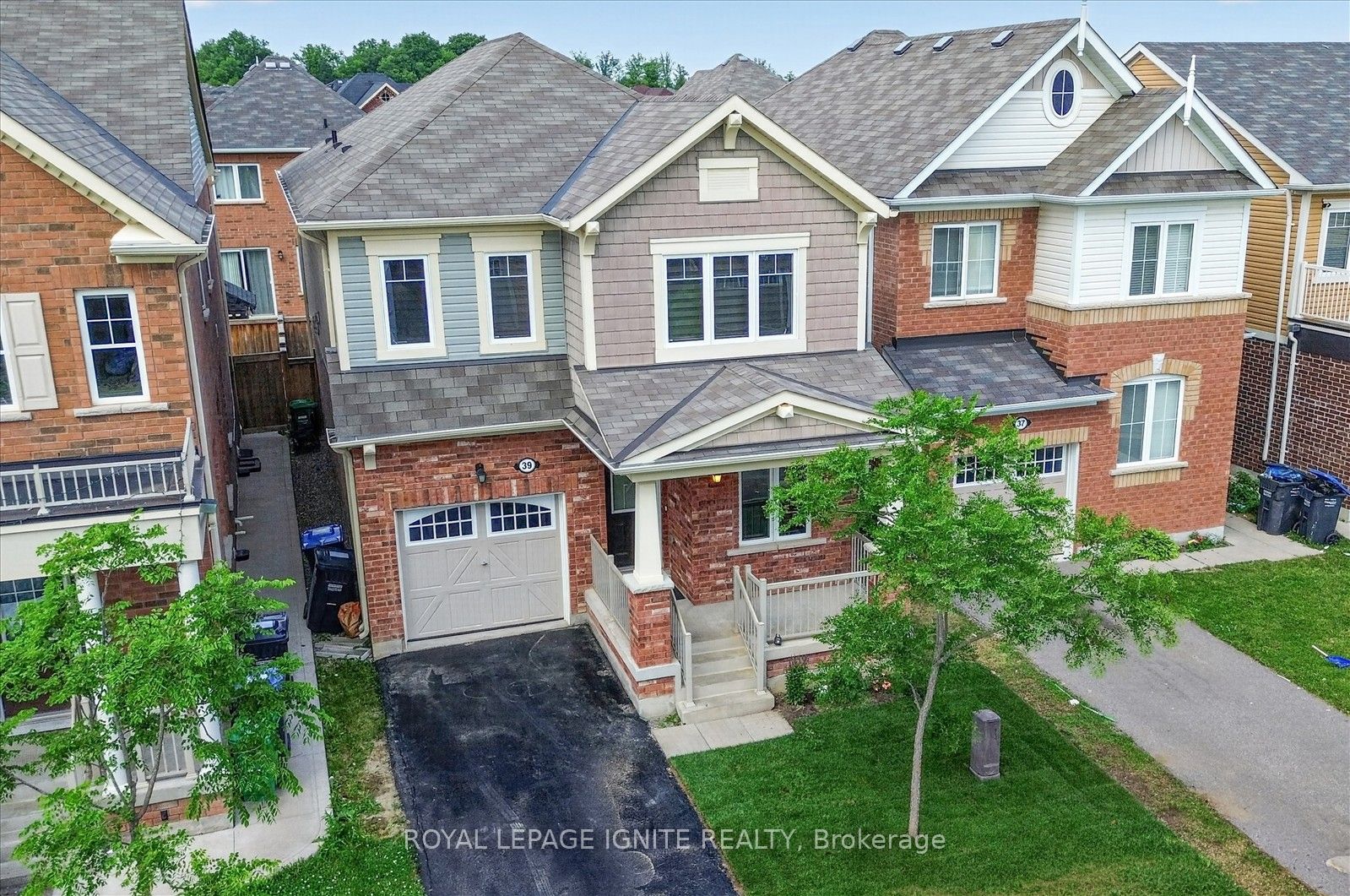 39 Feeder Street, Brampton, ON L7A 4T9 photo 3