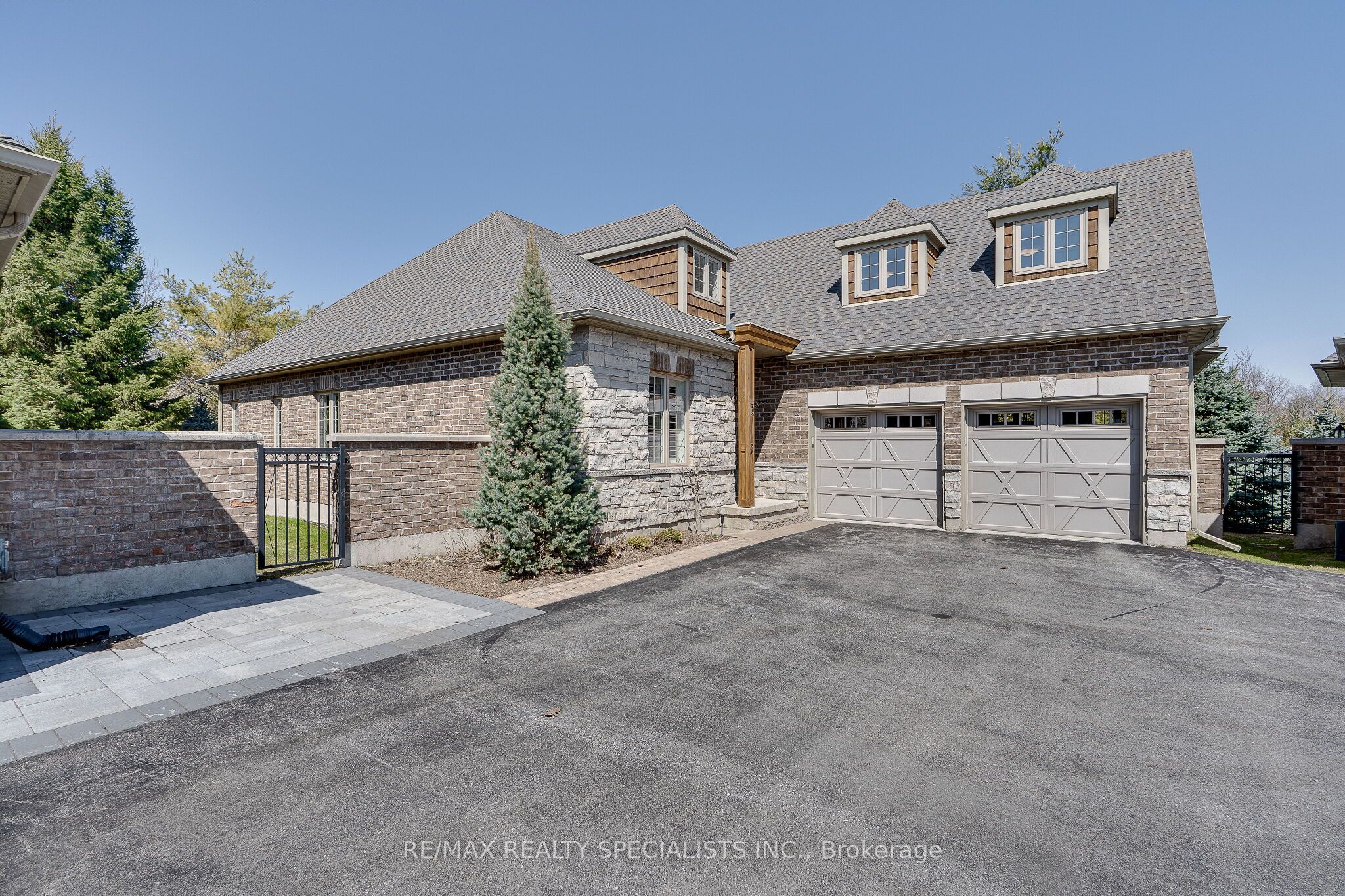 3 Reddington Drive 2, Caledon, ON L7E 4C4 photo 2