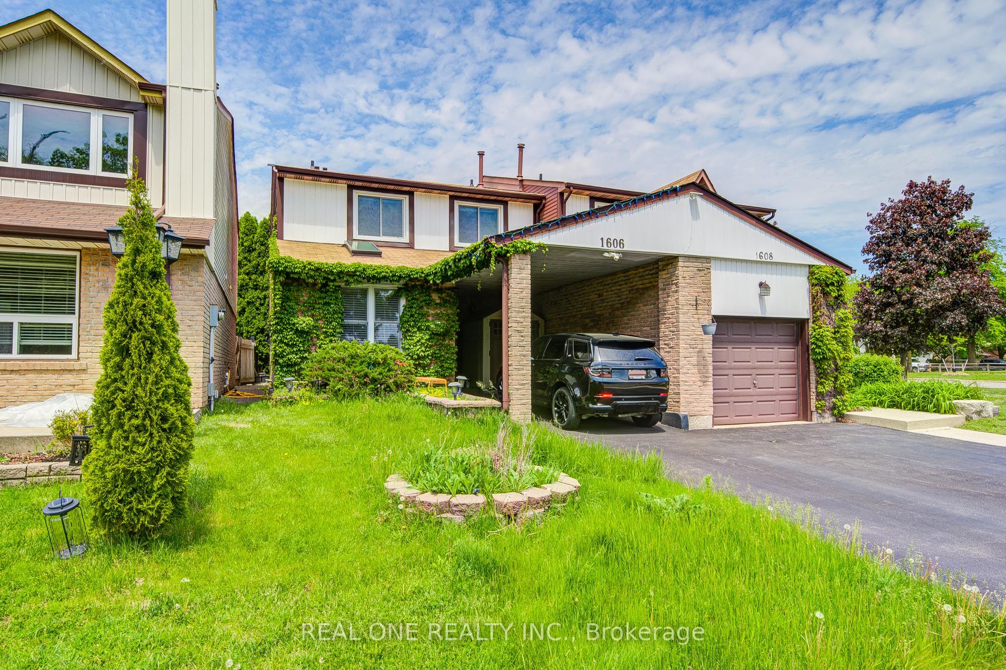 1606 Lancaster Drive 30, Oakville, ON L6H 2Z6 photo 2