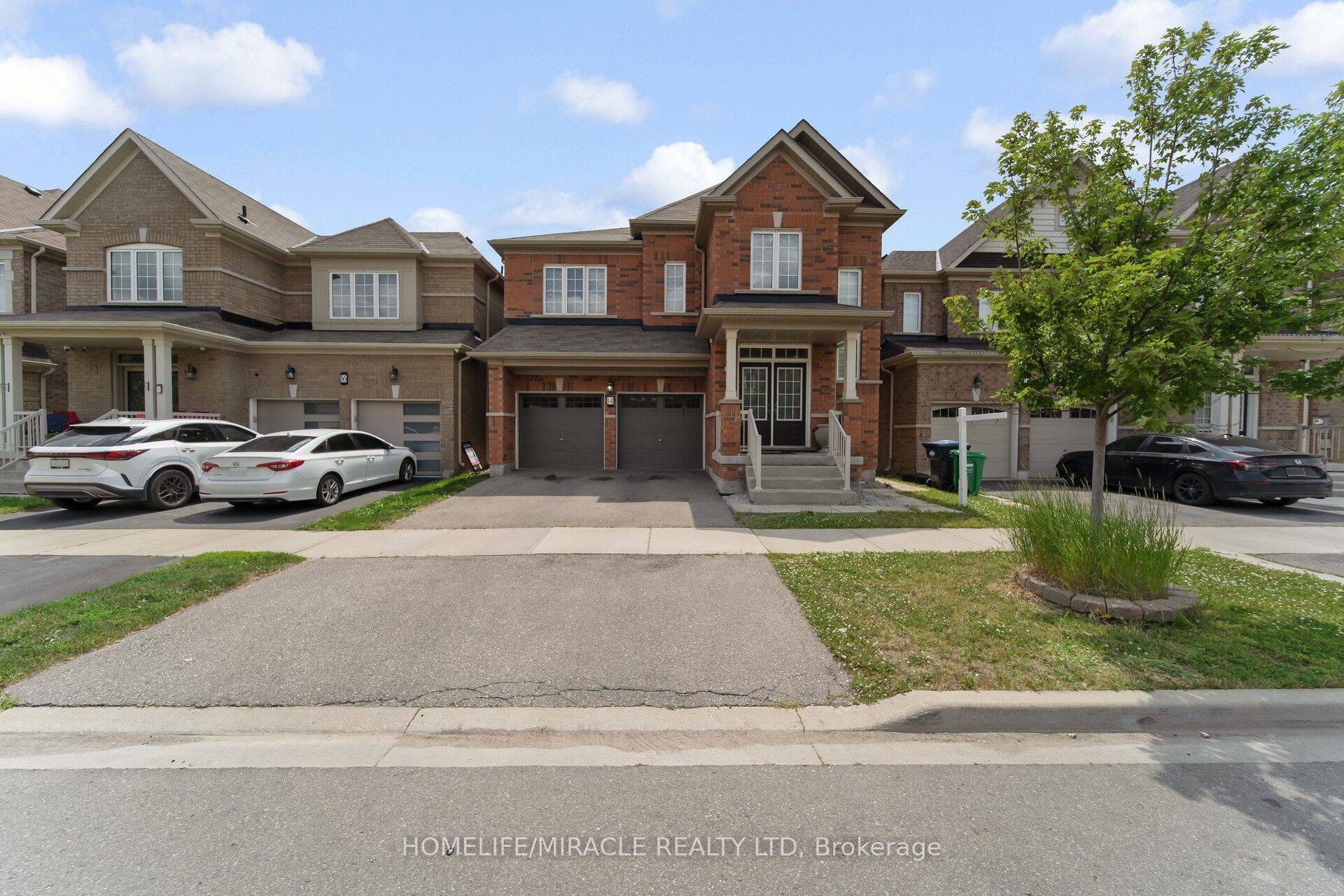 14 Abercrombie Crescent, Brampton, ON L7A 4N1 photo 2