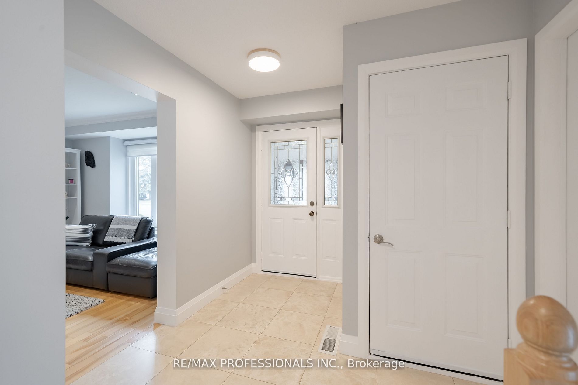 4199 Gayling Gardens, Mississauga, ON L5L 1Z8 photo 5
