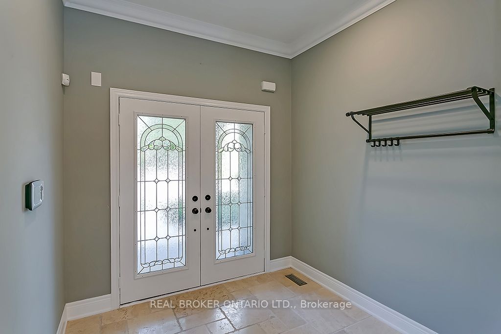 1510 Arrowhead Road, Oakville, ON L6H 7V6 photo 2