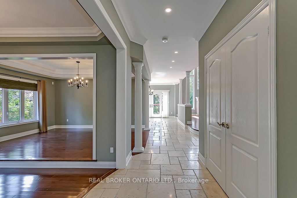 1510 Arrowhead Road, Oakville, ON L6H 7V6 photo 4