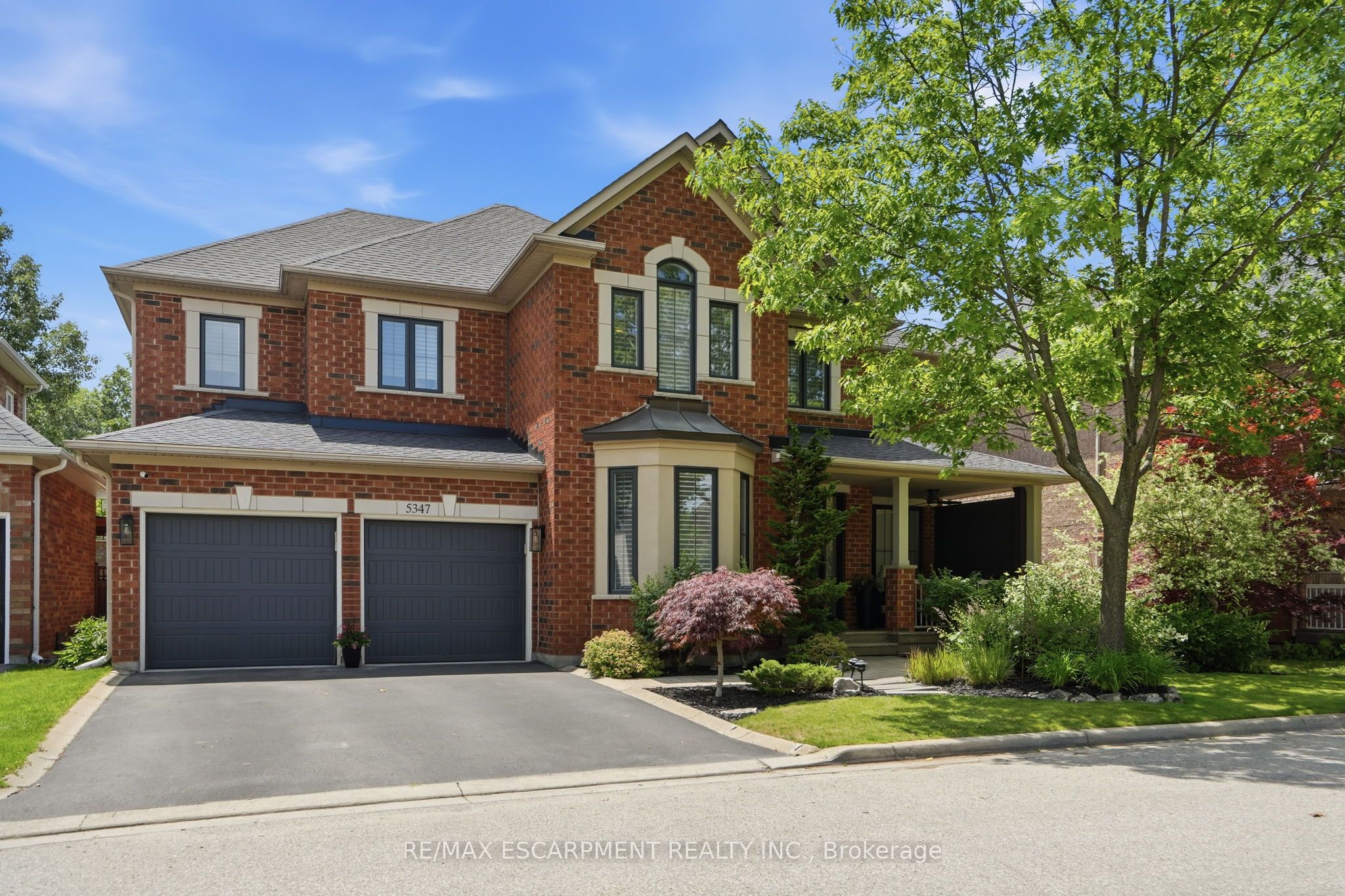 5347 Jameson Crescent, Burlington, ON L7L 6Z1 photo 2