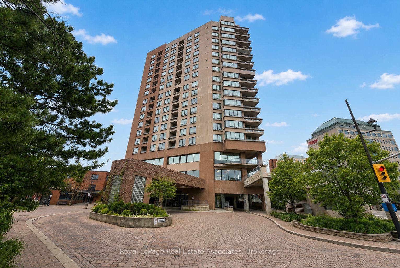 1 Belvedere Court 503, Brampton, ON L6V 4M6