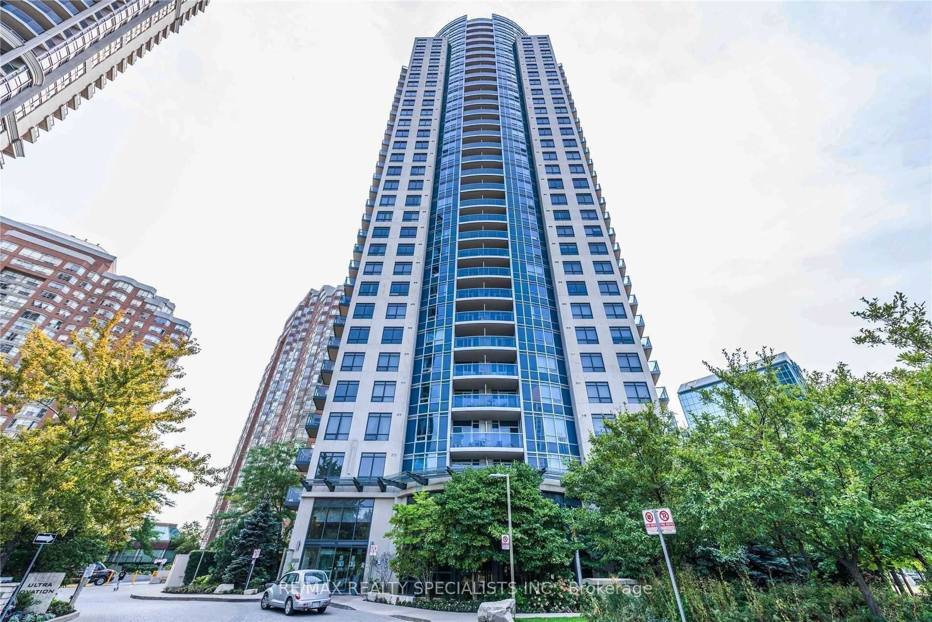 330 Burnhamthorpe Road W 3207, Mississauga, ON L5B 0E1 photo 3