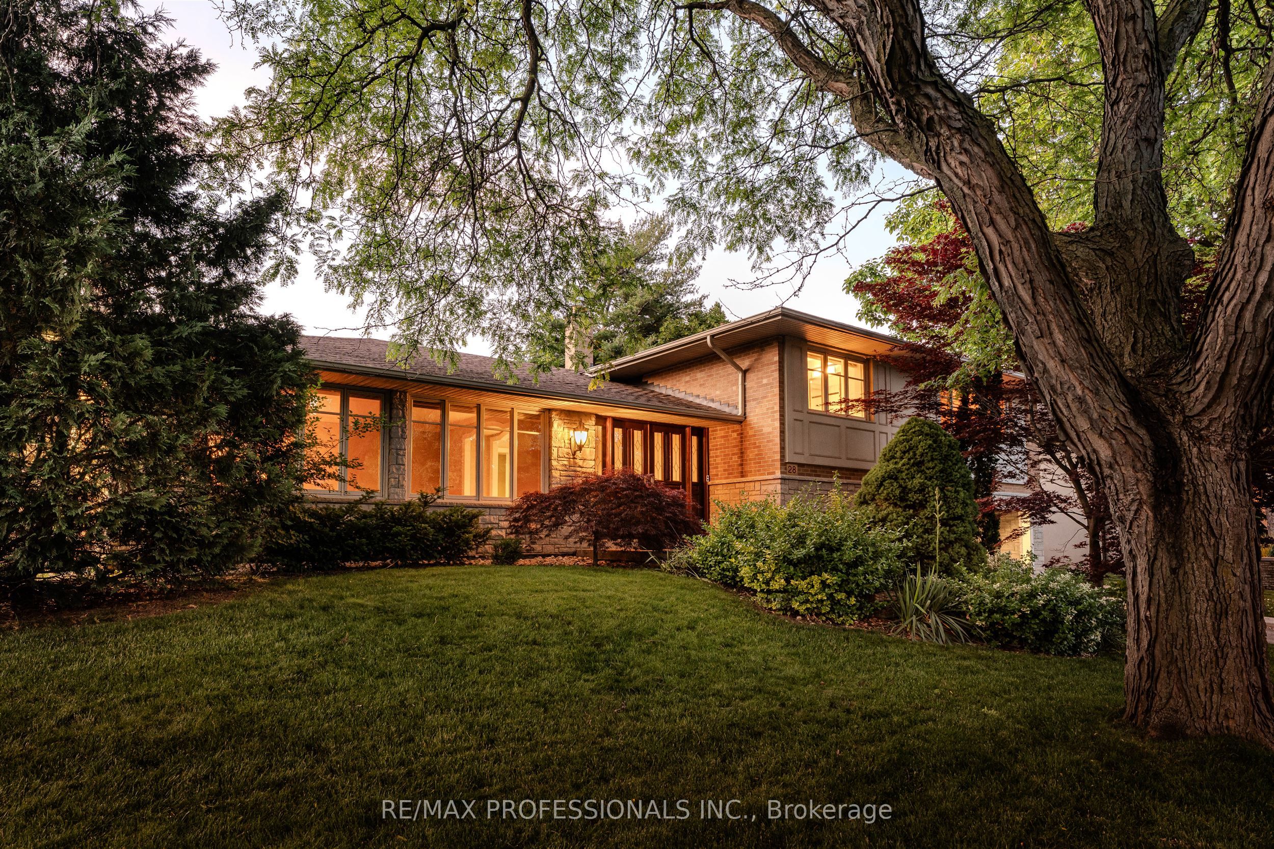 28 Aylesbury Road, Toronto, ON M9A 2M5 photo 3