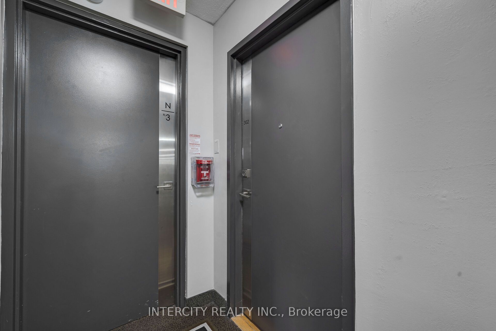 2825 Islington Avenue 302, Toronto, ON M9L 2K1 photo 5