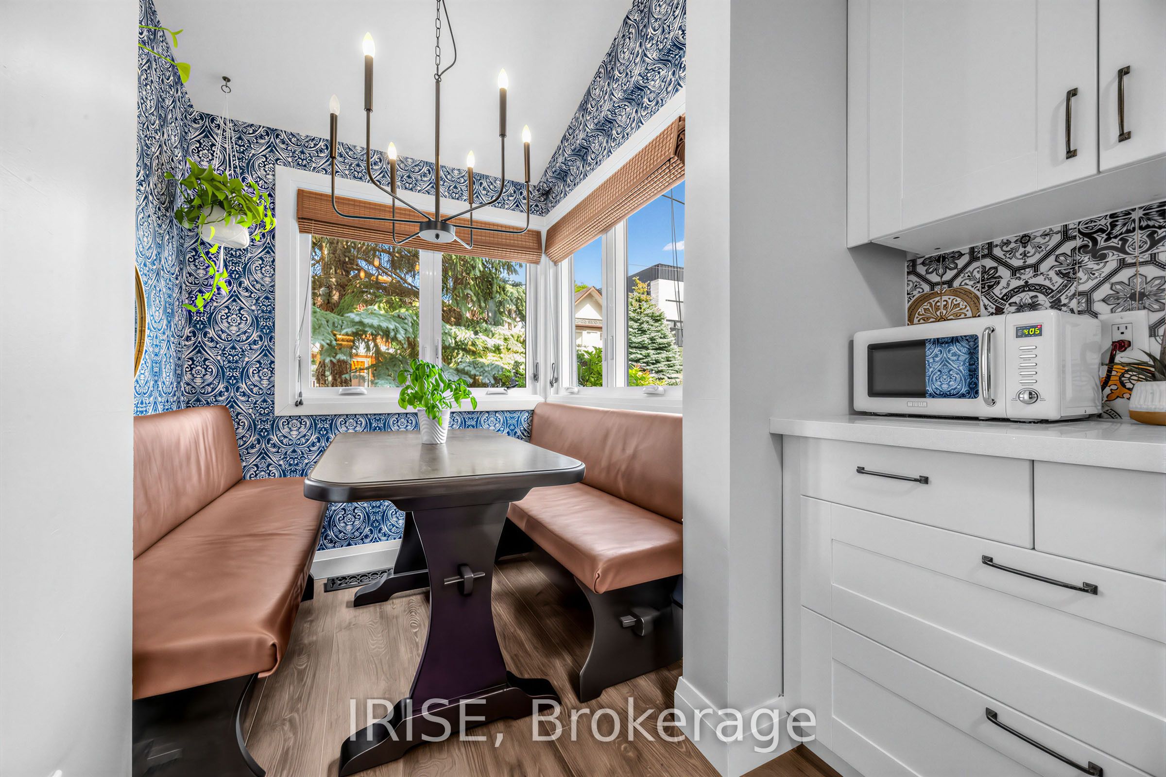 2 Beechwood Avenue, Toronto, ON M6N 4T1 photo 5