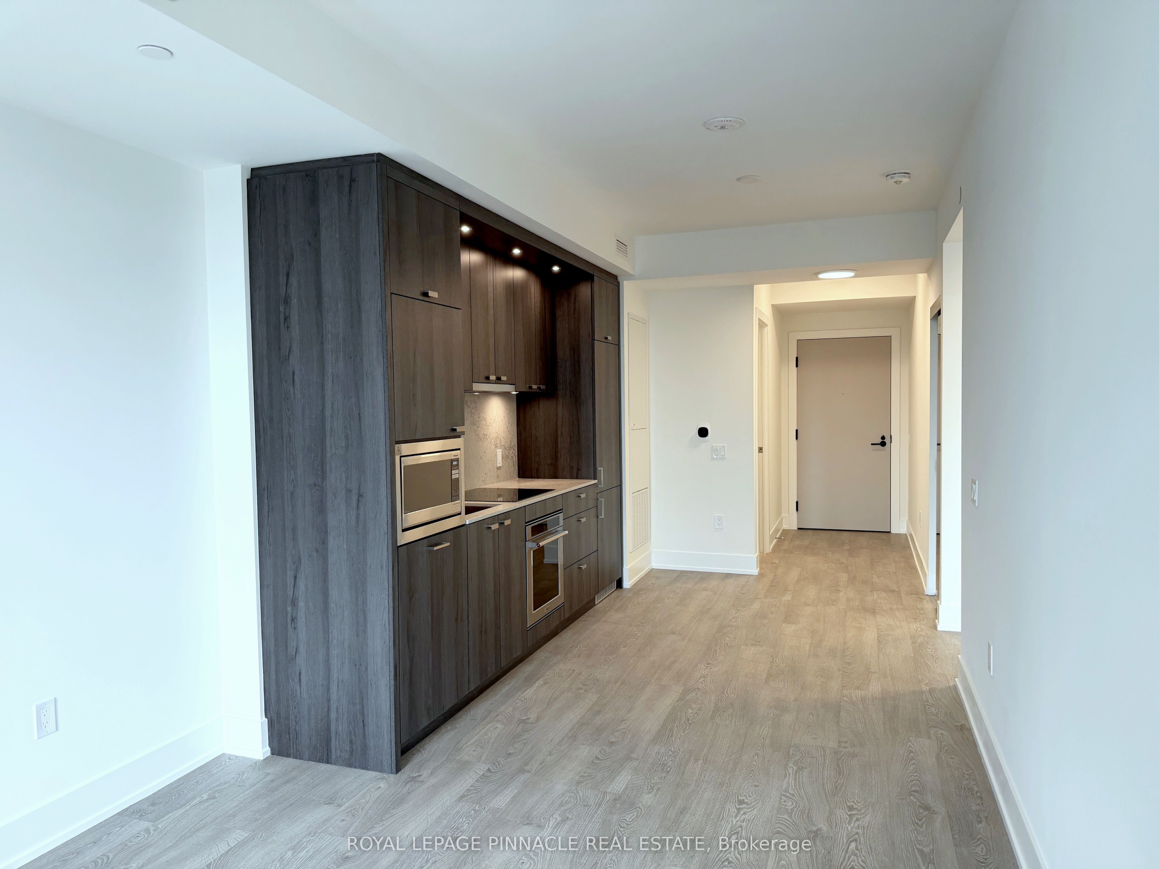 858 Dupont Street 444, Toronto, ON M6G 0C1 photo 3