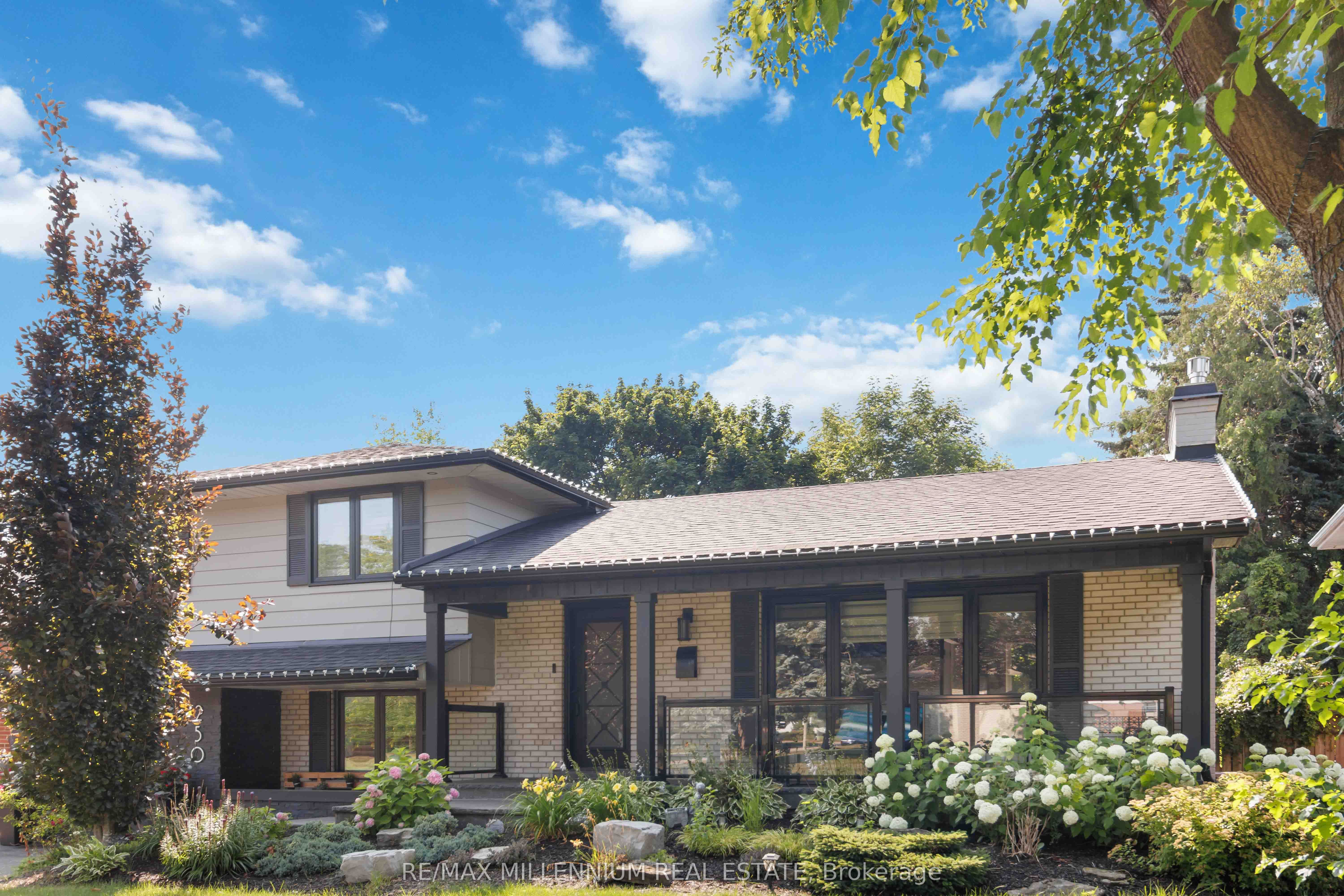 250 Daphne Avenue, Mississauga, ON L5A 1M6 photo 4