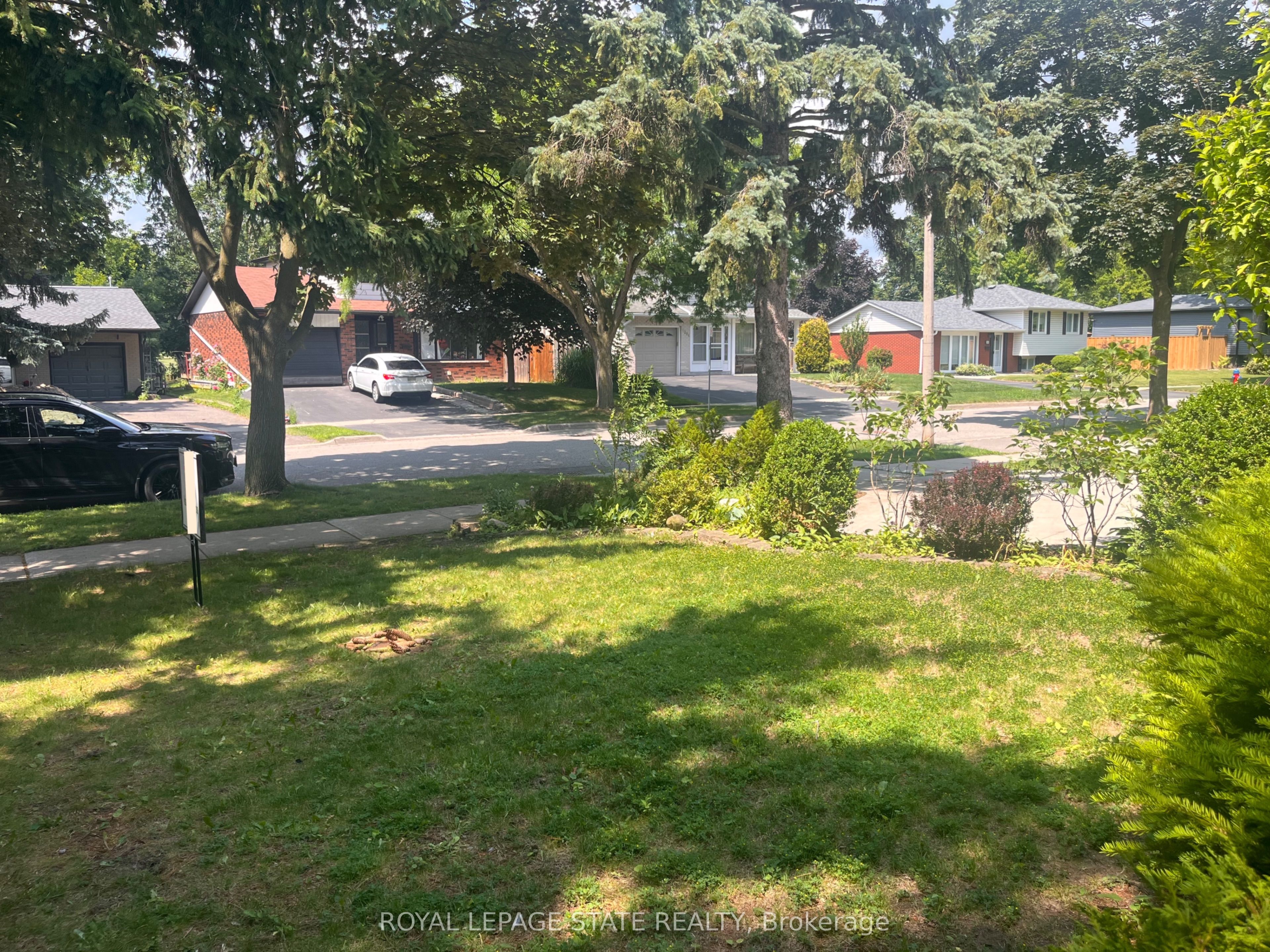 1199 Nottingham Avenue, Burlington, ON L7P 2R5 photo 3