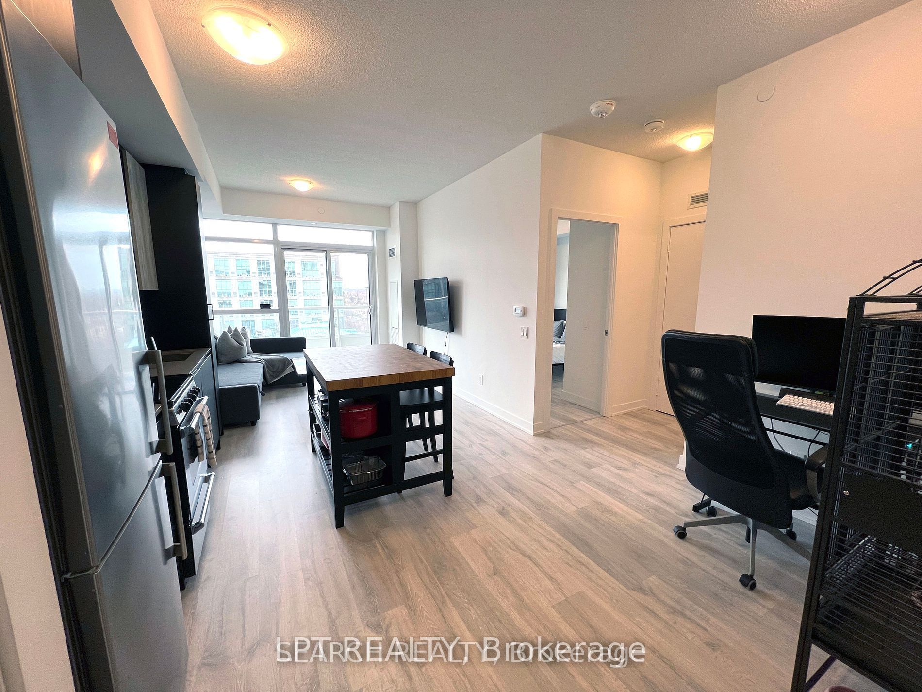 251 Manitoba Street 1211, Toronto, ON M8Y 4G9 photo 4