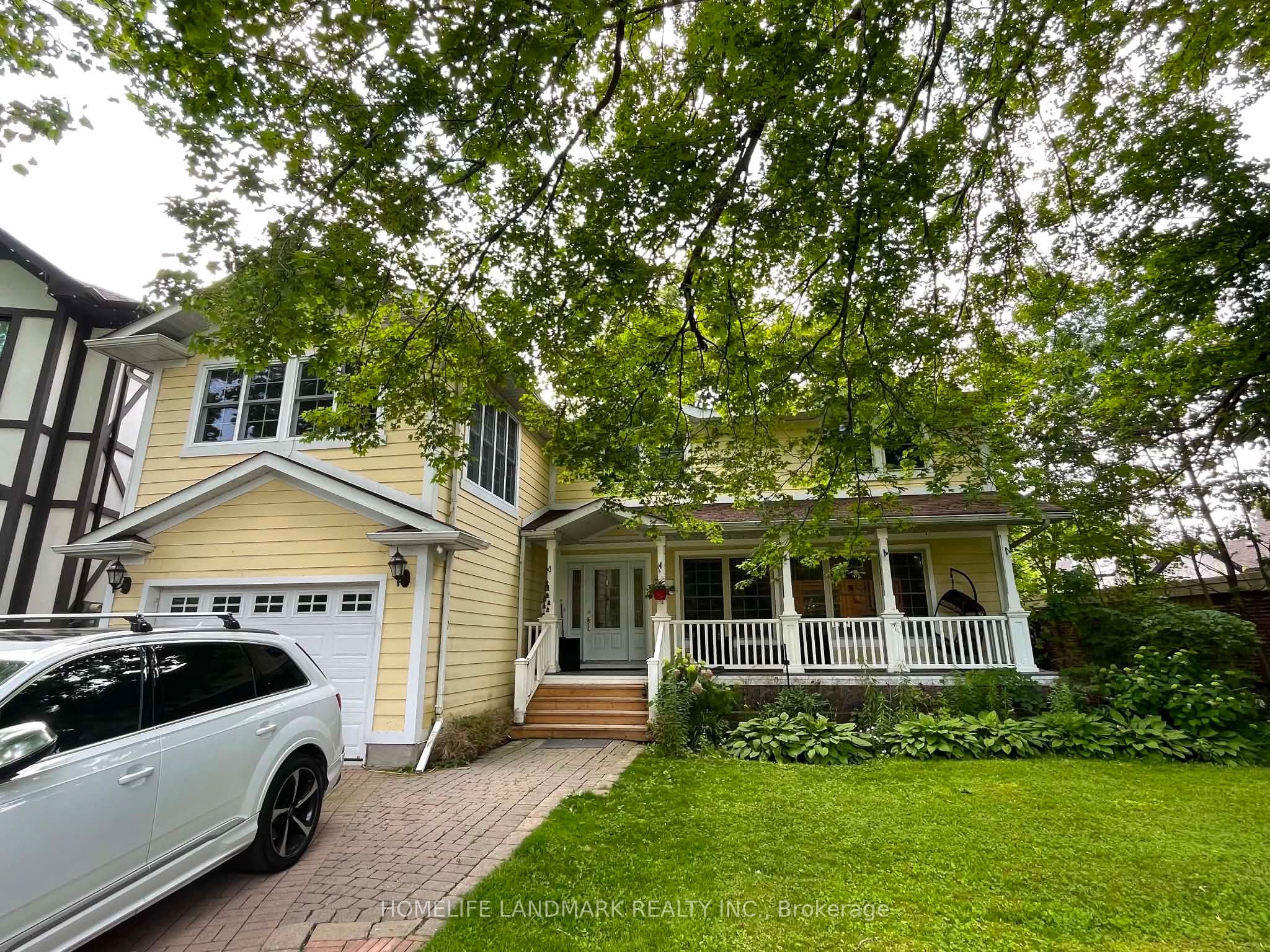 75 Cumberland Drive, Mississauga, ON L5G 3N1 photo 2