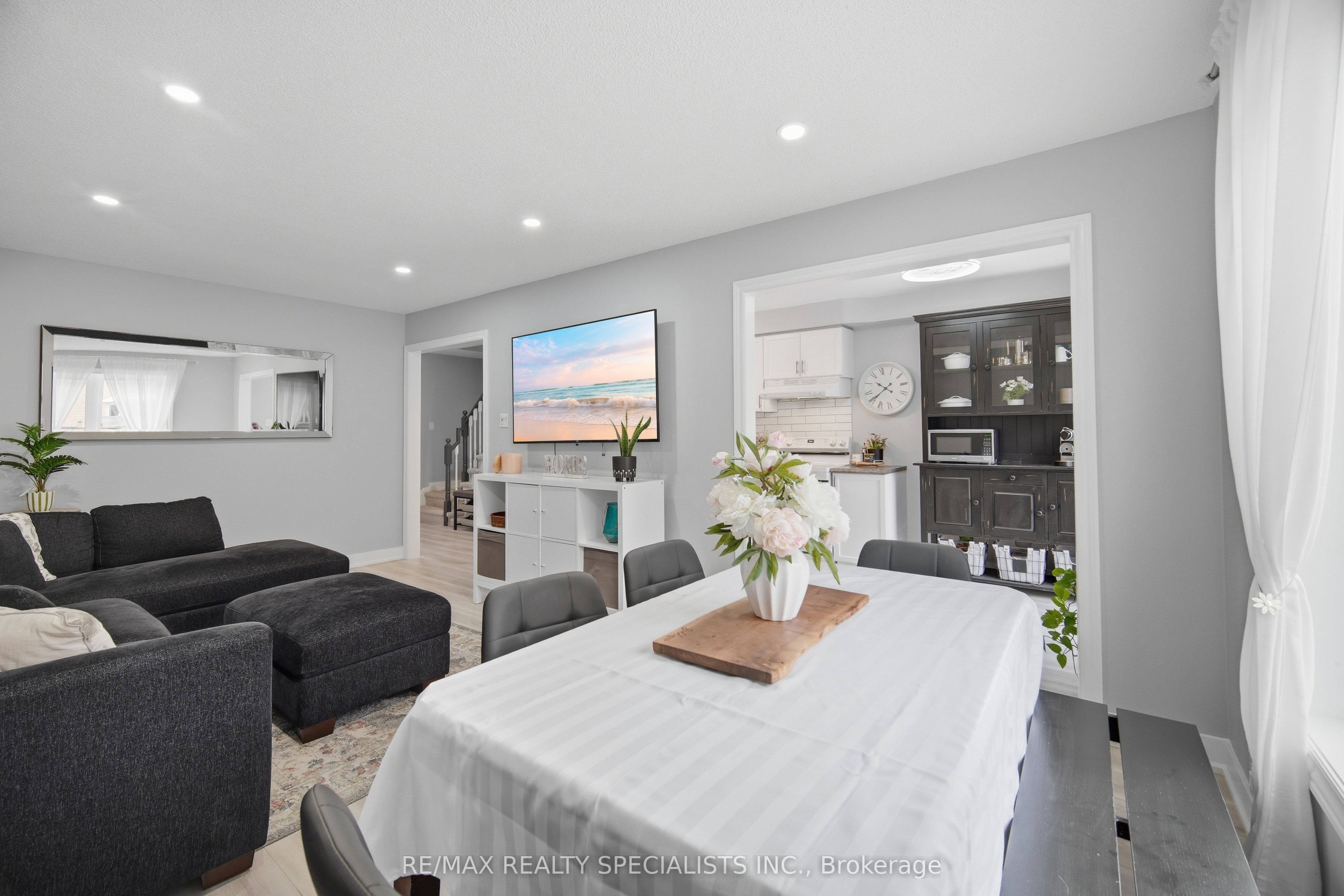 69 Wood Circle, Caledon, ON L7E 1R4 photo 3