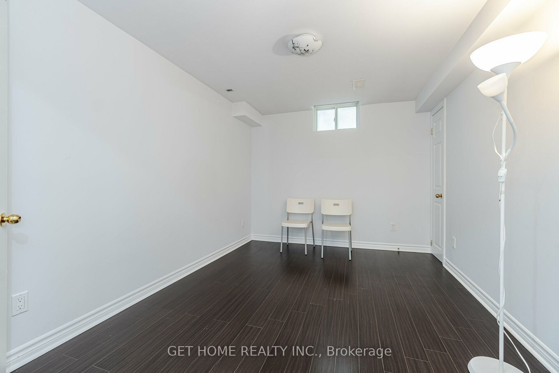 5955 Gant Crescent E BSMT, Mississauga, ON L5V 2T5 photo 4