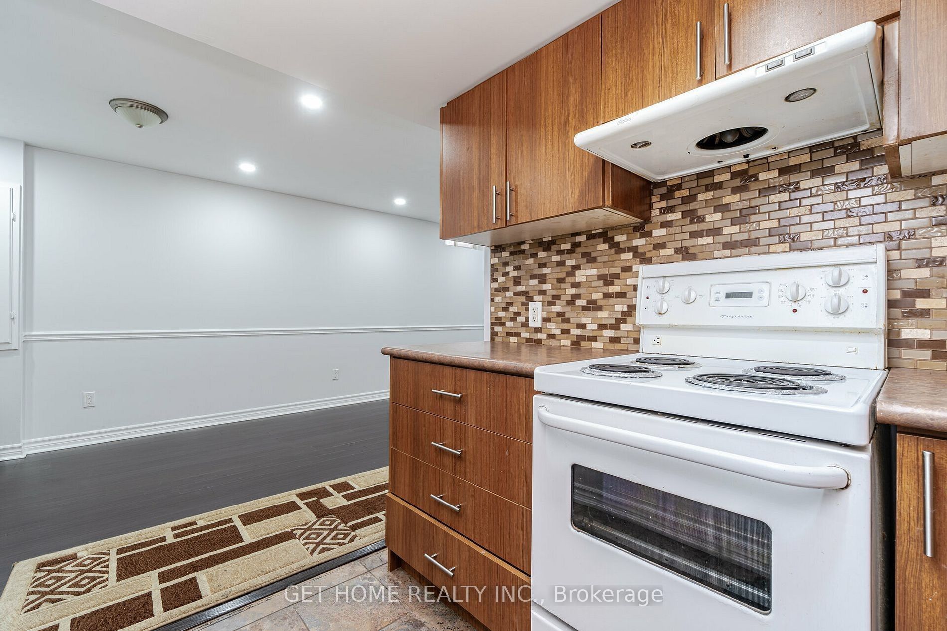 5955 Gant Crescent E BSMT, Mississauga, ON L5V 2T5 photo 5
