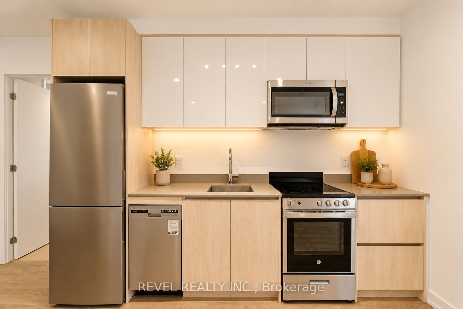 3100 Keele Street 332, Toronto, ON M3M 0E1 photo 5