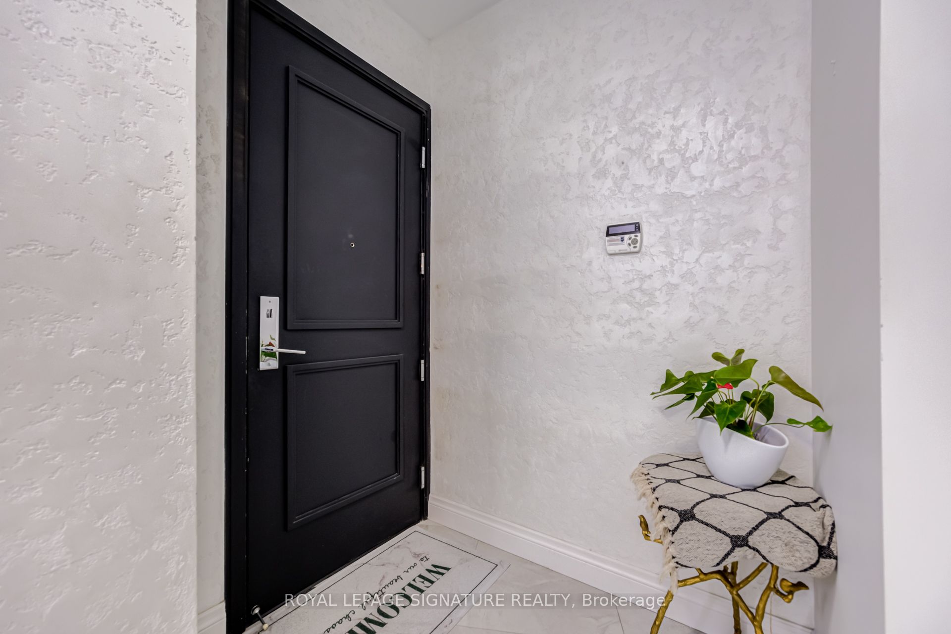 88 Park Lawn Road 2808, Toronto, ON M8Y 0B5 photo 3
