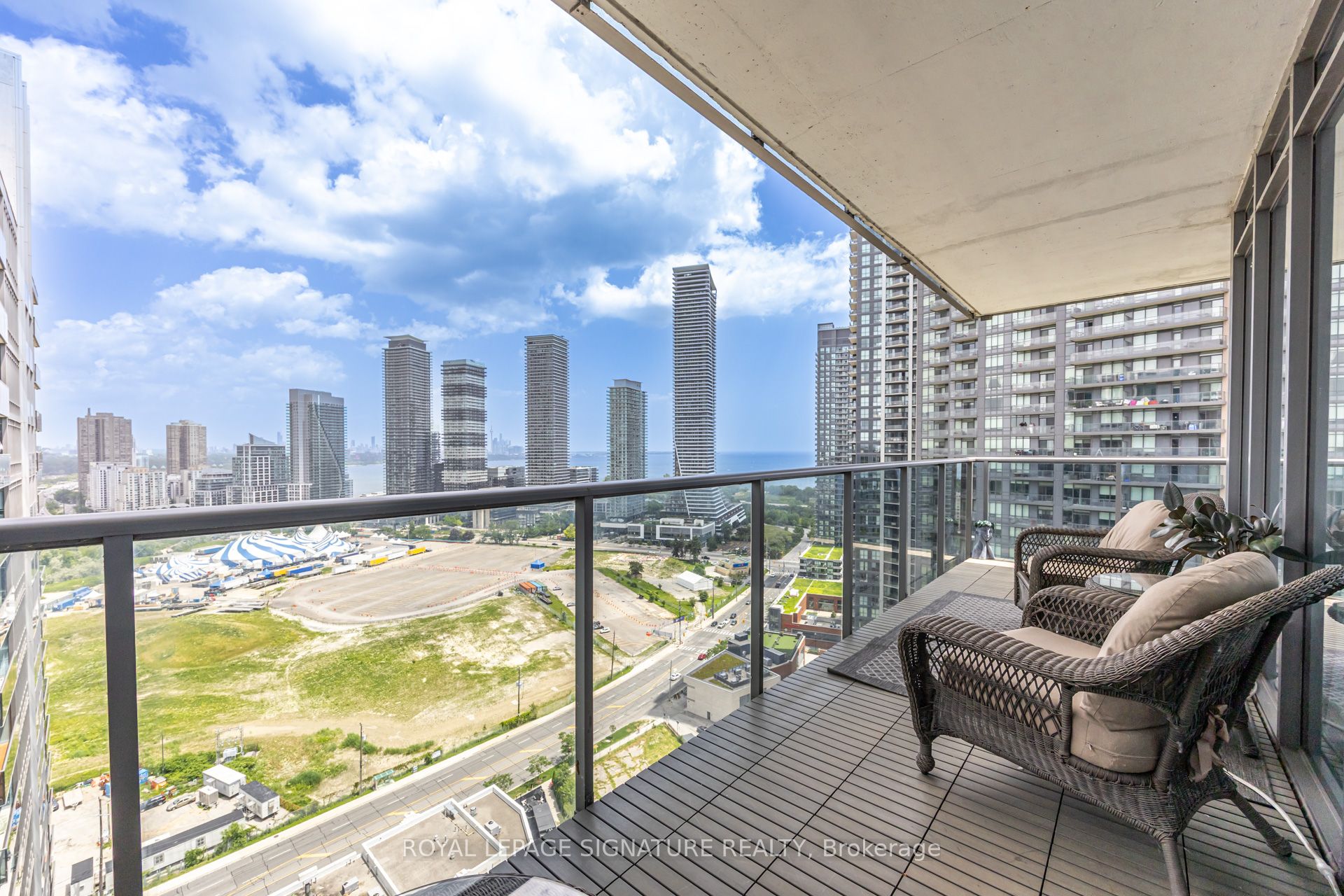 88 Park Lawn Road 2808, Toronto, ON M8Y 0B5 photo 4