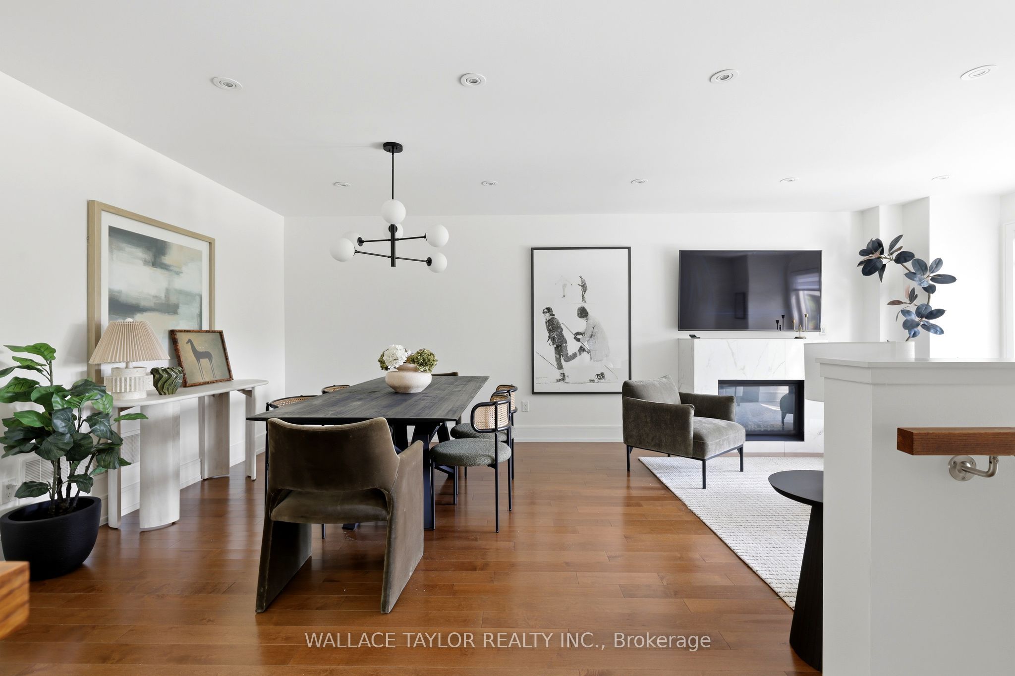 76 Ash Crescent, Toronto, ON M8W 1E6 photo 4