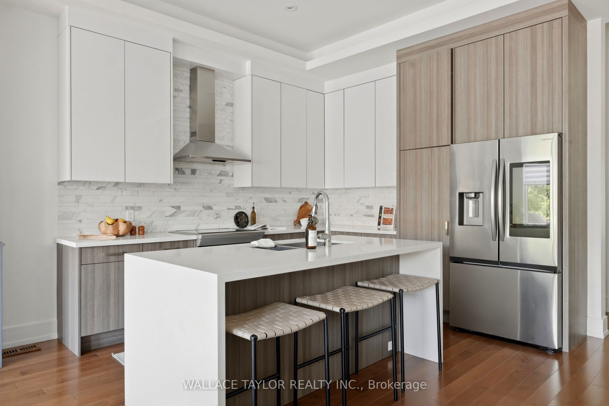 76 Ash Crescent, Toronto, ON M8W 1E6 photo 5