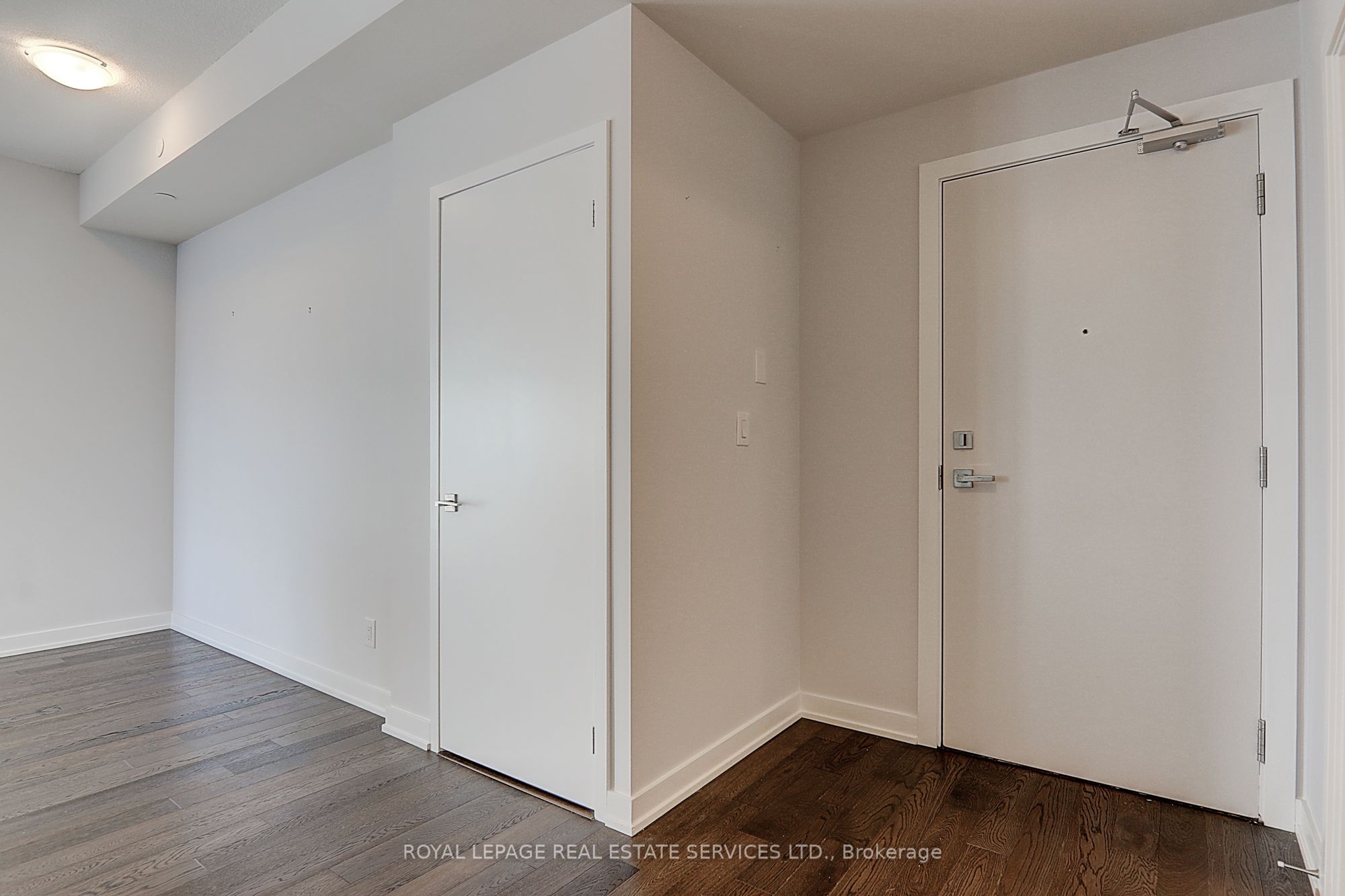 4011 Brickstone Mews 4510, Mississauga, ON L5B 0J7 photo 5