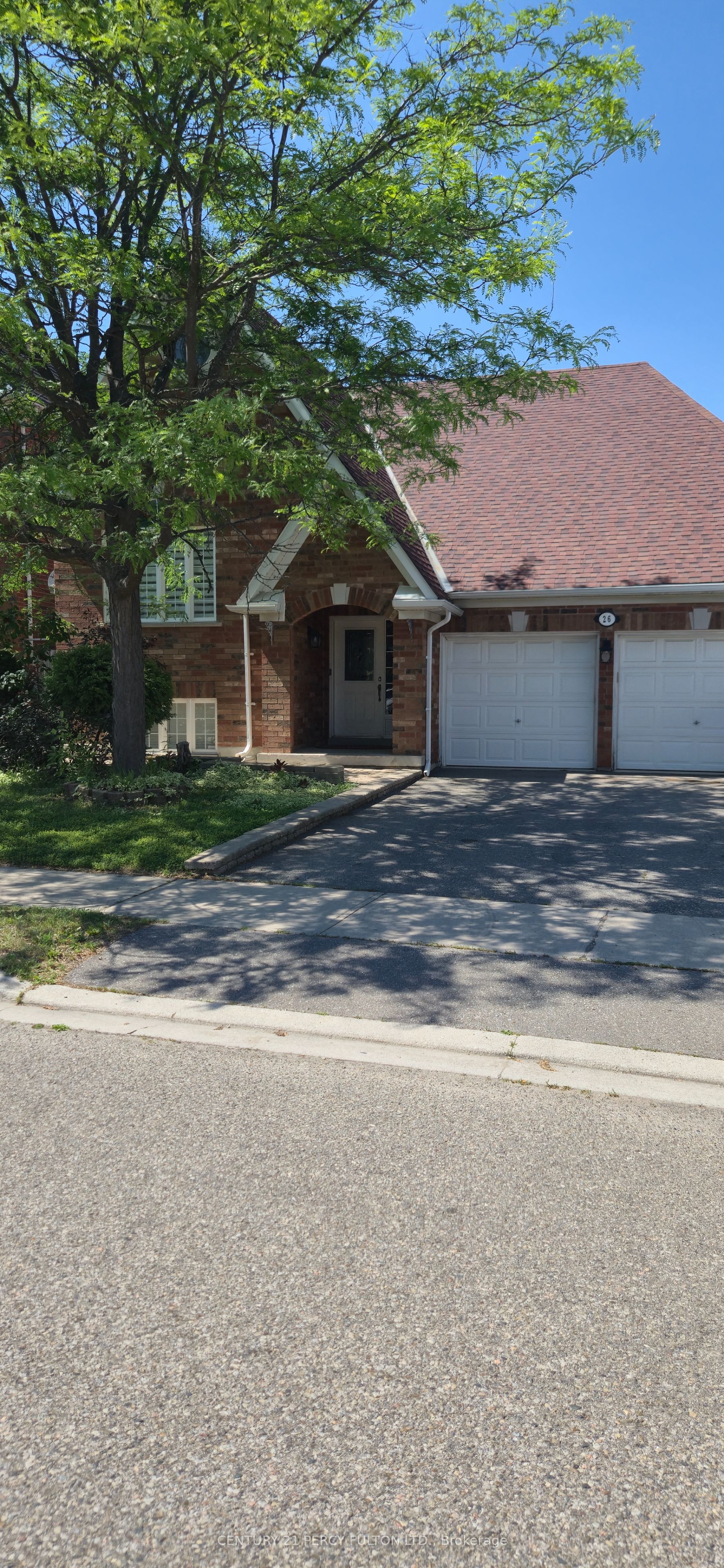 26 Rushbrook Drive, Brampton, ON L6P 1E4 photo 2