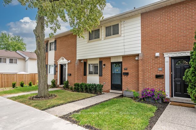61 Sarah Lane 24, Oakville, ON L6L 3V2
