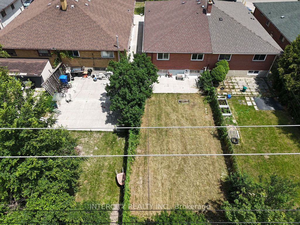 76 Felan Crescent, Toronto, ON M9V 3A3 photo 2