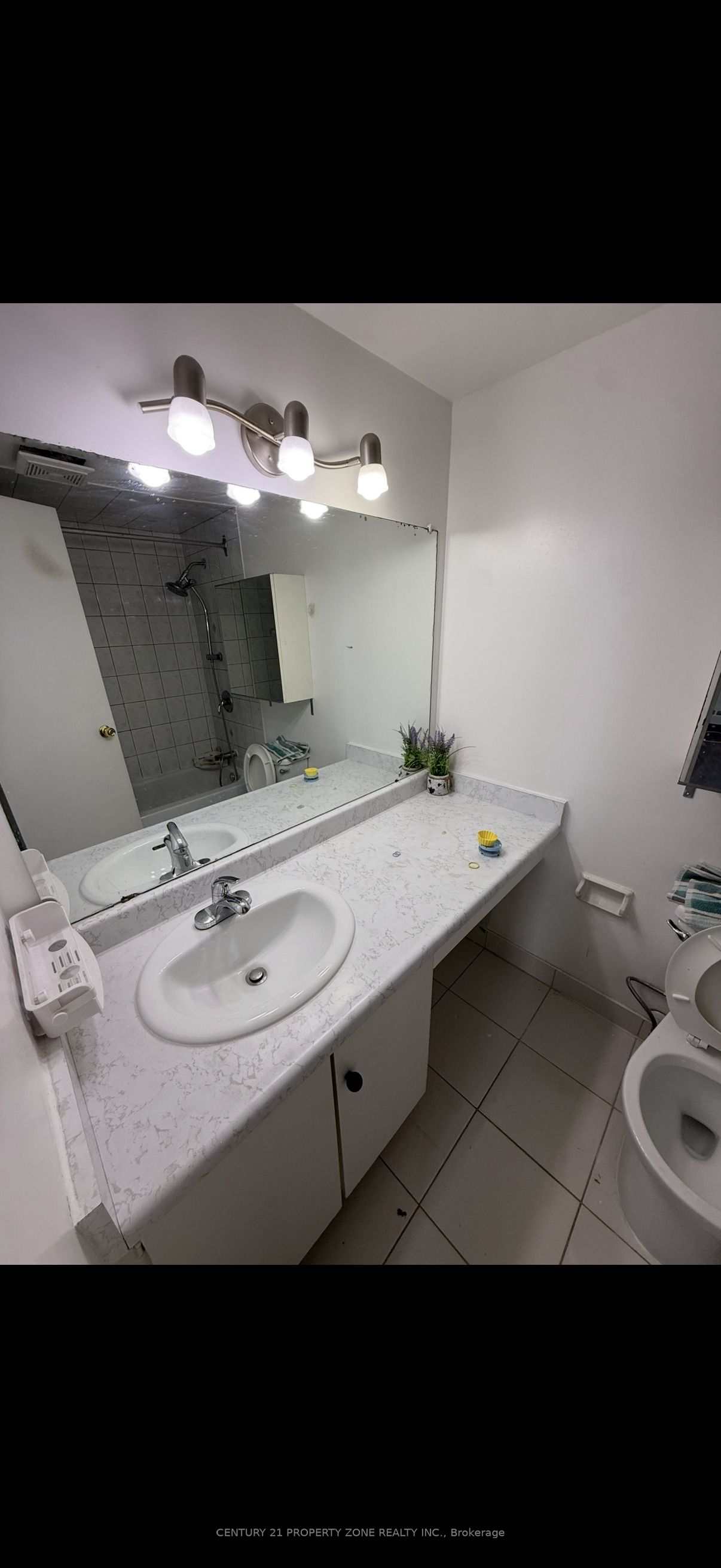 530 Lolita Gardens 702, Mississauga, ON L5A 2A8 photo 5