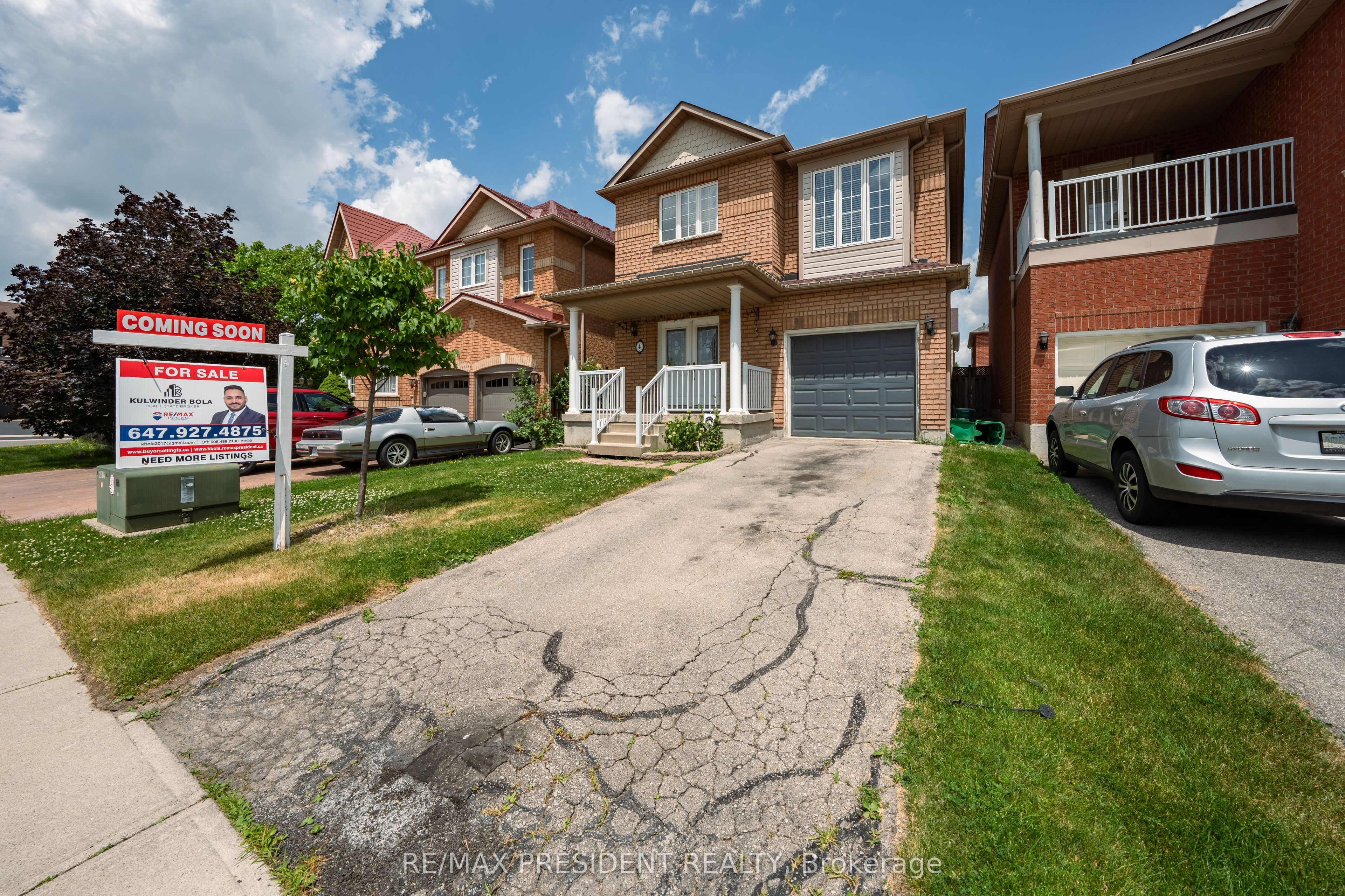 4 Redfinch Way, Brampton, ON L7A 2B3 photo 2