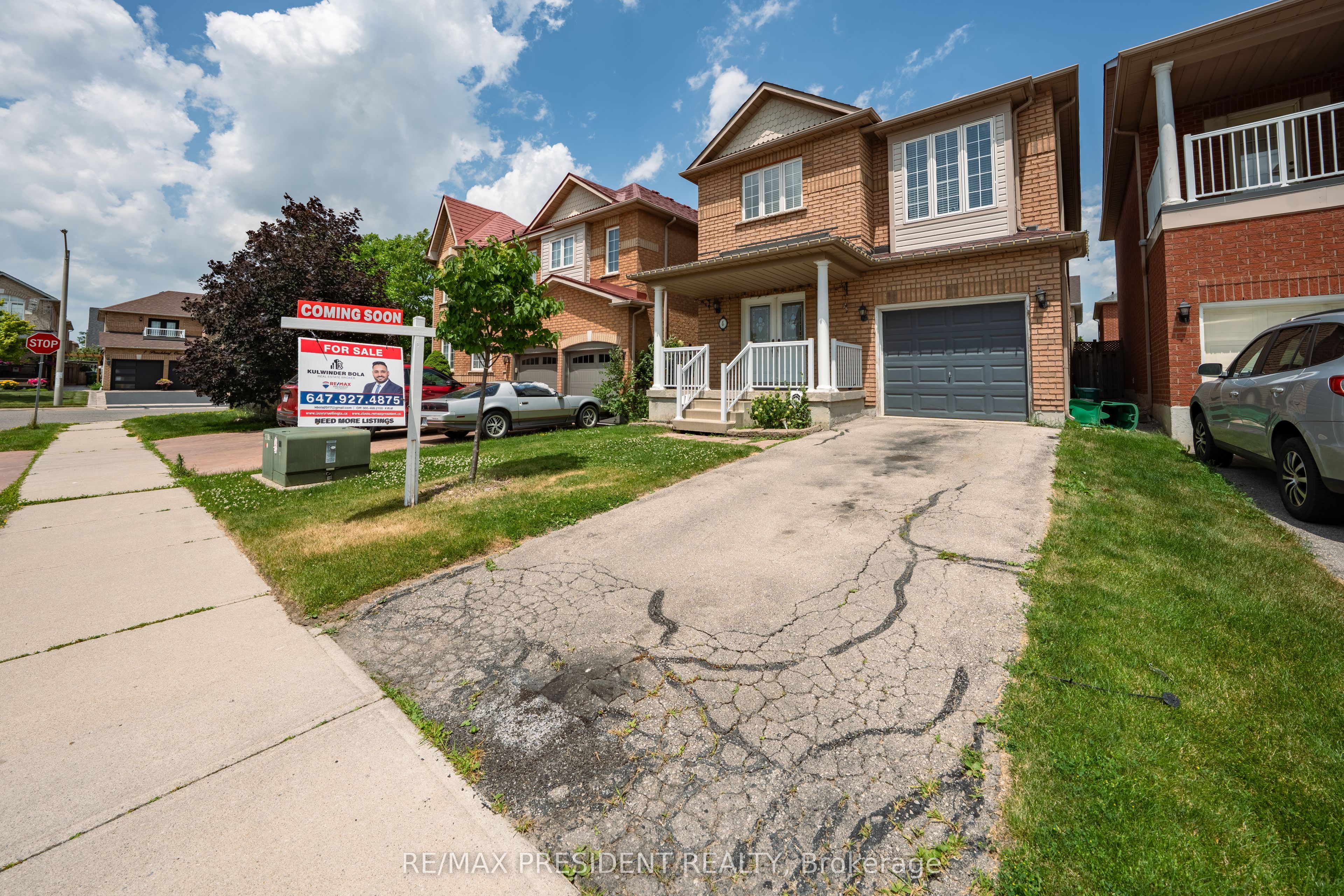4 Redfinch Way, Brampton, ON L7A 2B3 photo 3