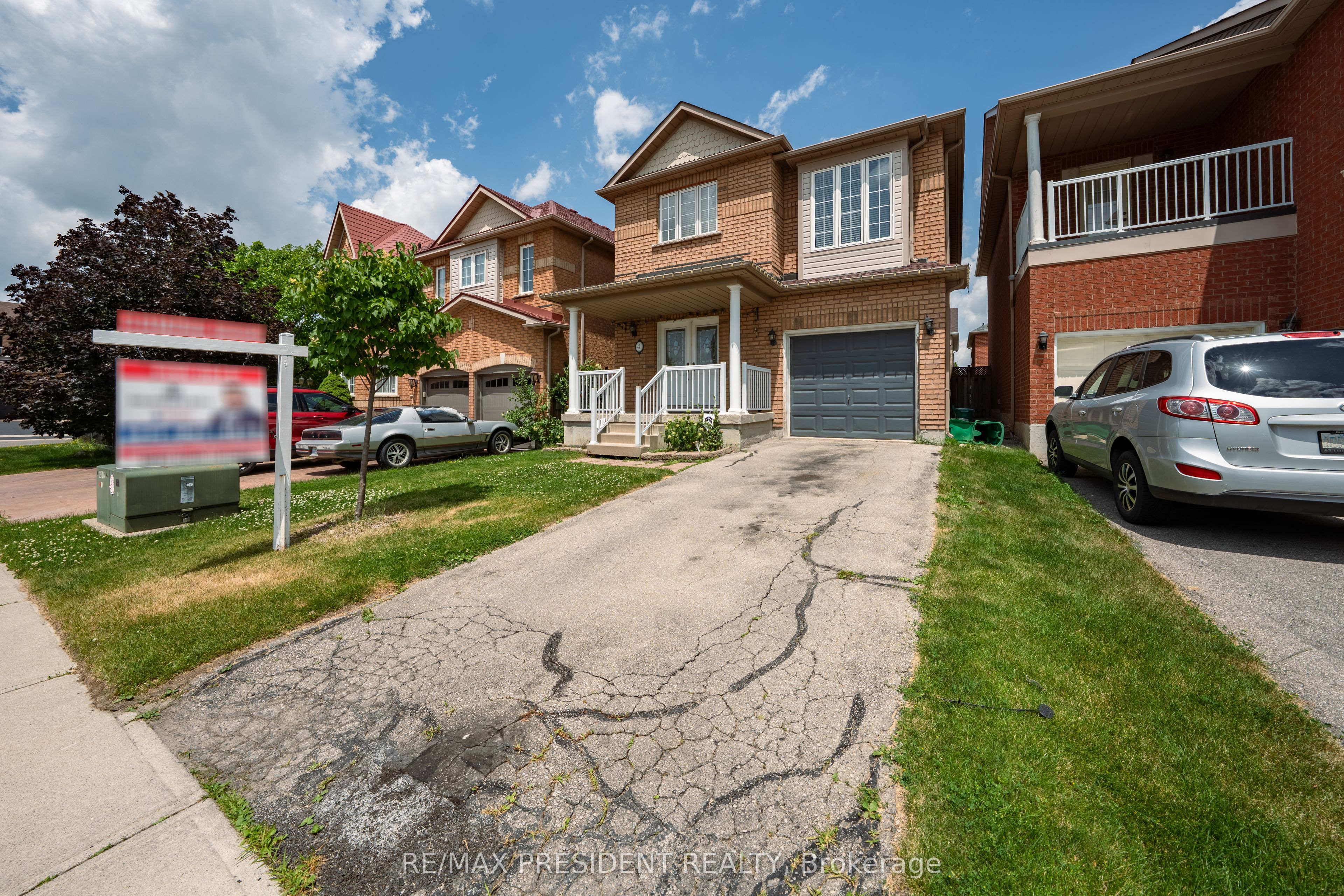 4 Redfinch Way, Brampton, ON L7A 2B3 photo 5