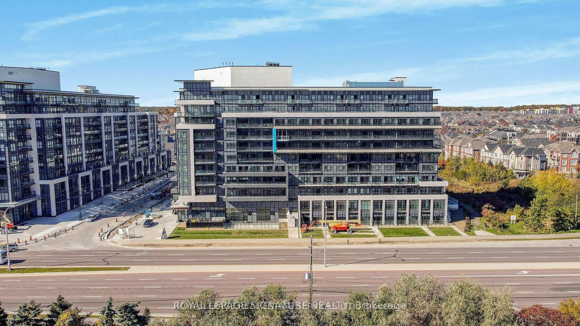 395 Dundas Street 820, Oakville, ON L6M 4M2