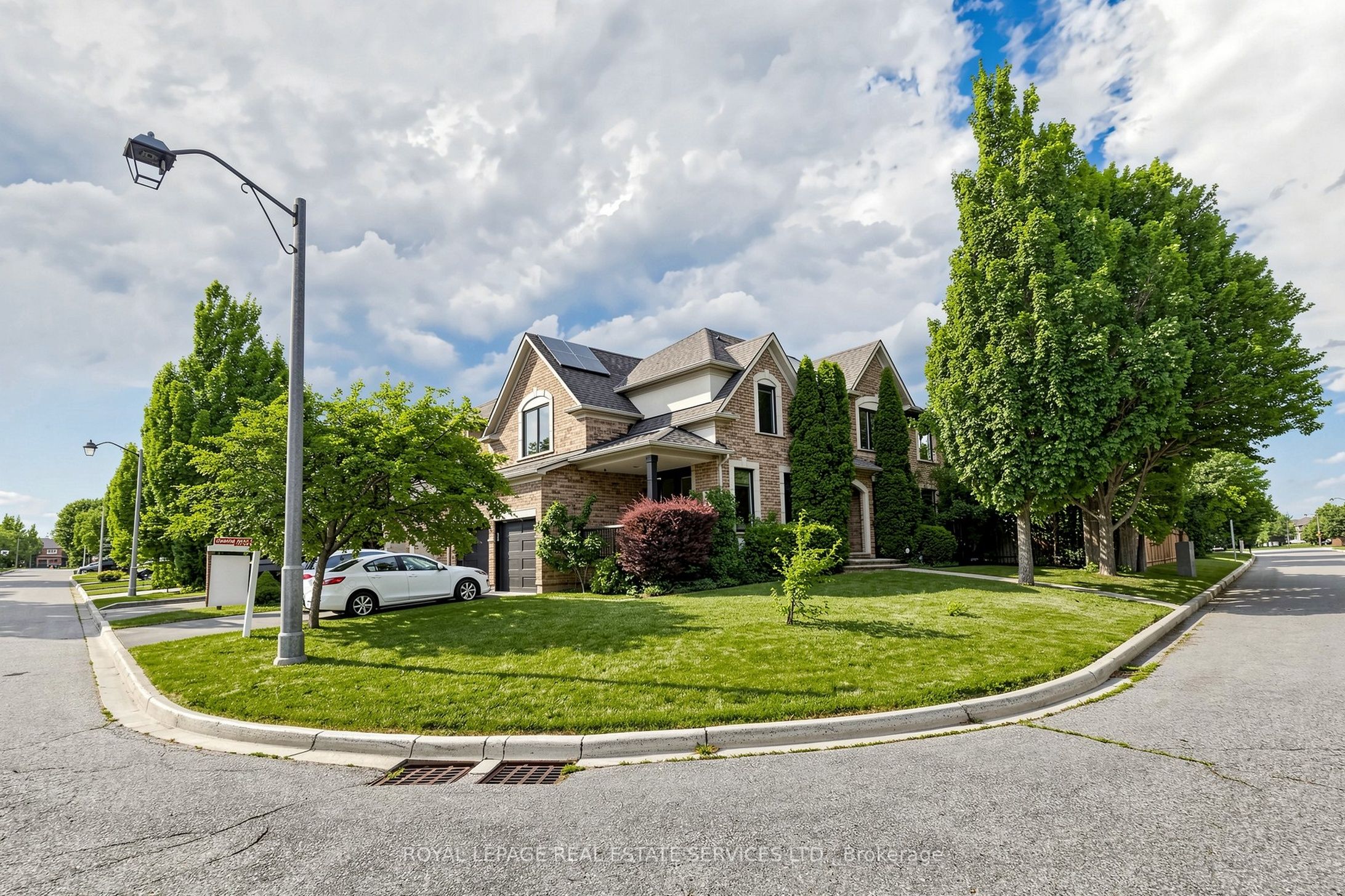 2353 Woodcrest Drive, Oakville, ON L6M 4S2 photo 4