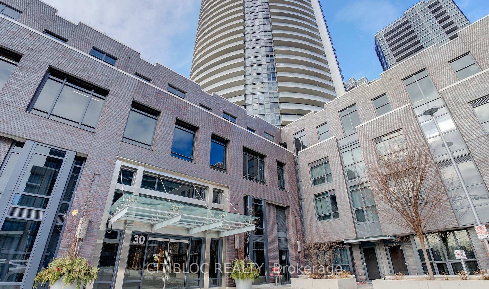 30 Gibbs Road 1306, Toronto, ON M9B 6L6