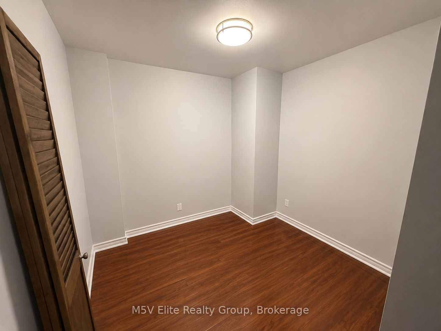 3504 Hurontario Street 212, Mississauga, ON L5B 0B9 photo 3